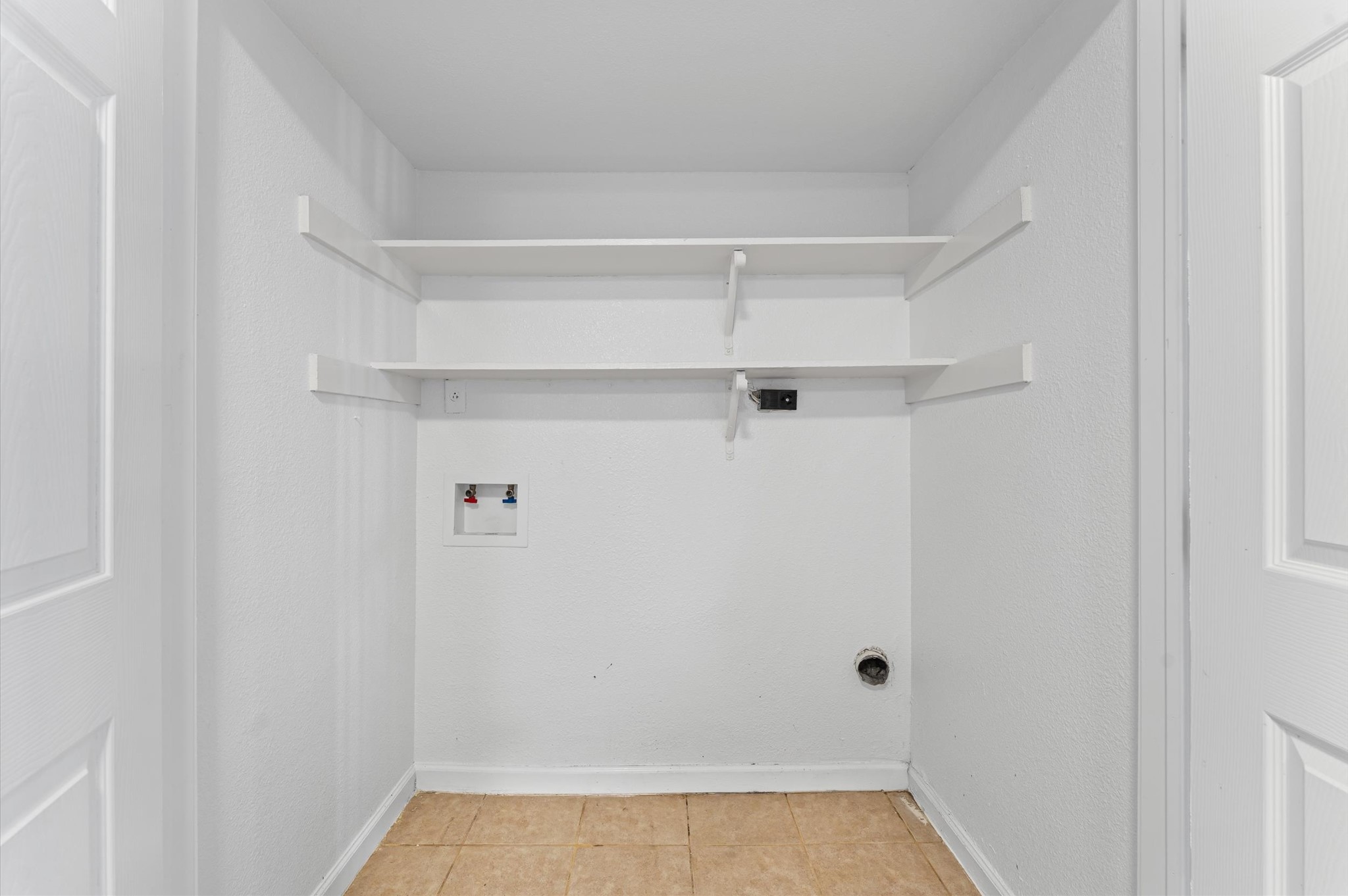 6161 Reims Road 1012 Property Photo 7
