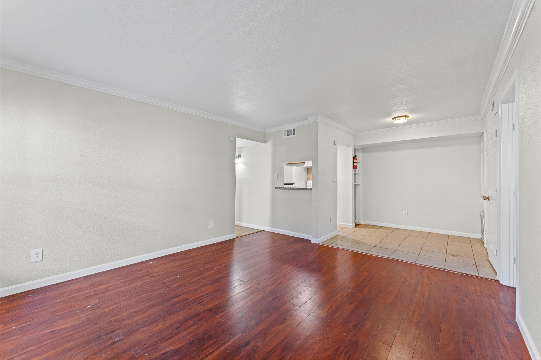6161 Reims Road 1012 Property Photo 9