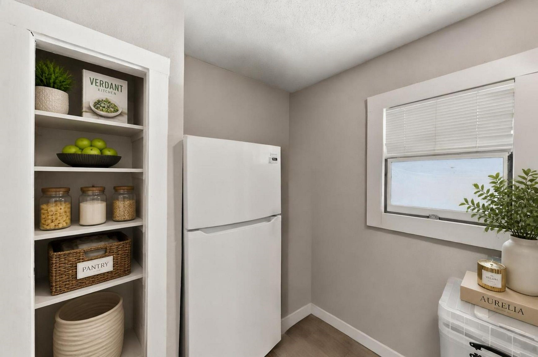 1401 Collier Street A Property Photo 6