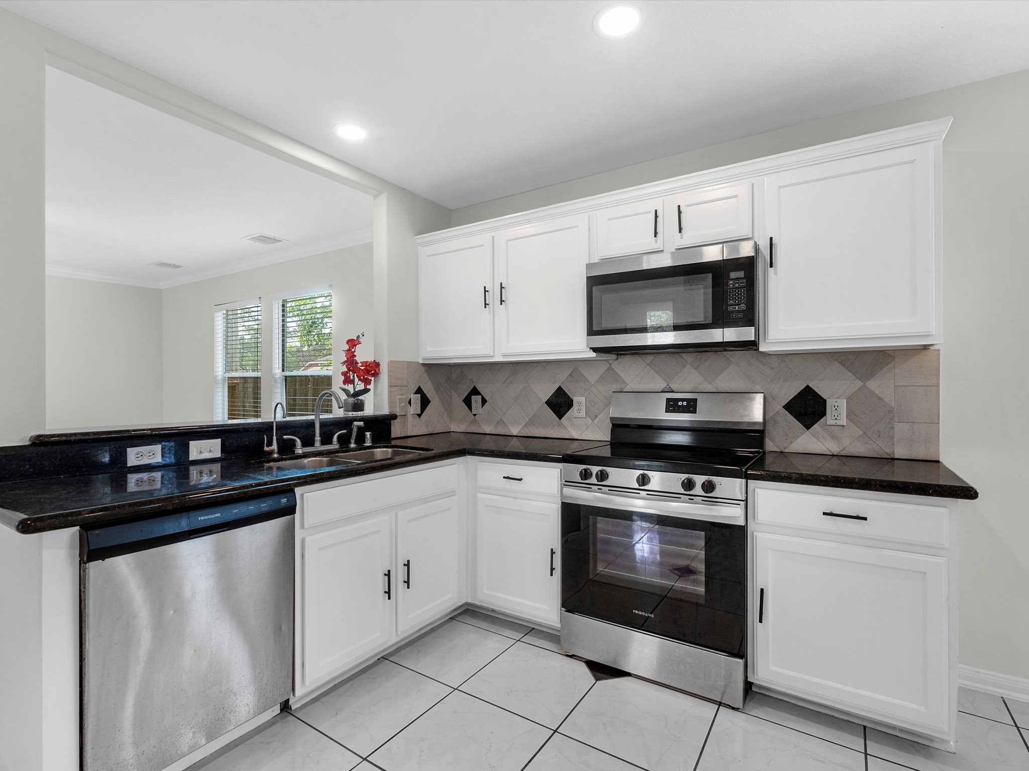 15118 Gaines Meadow Court Property Photo 4