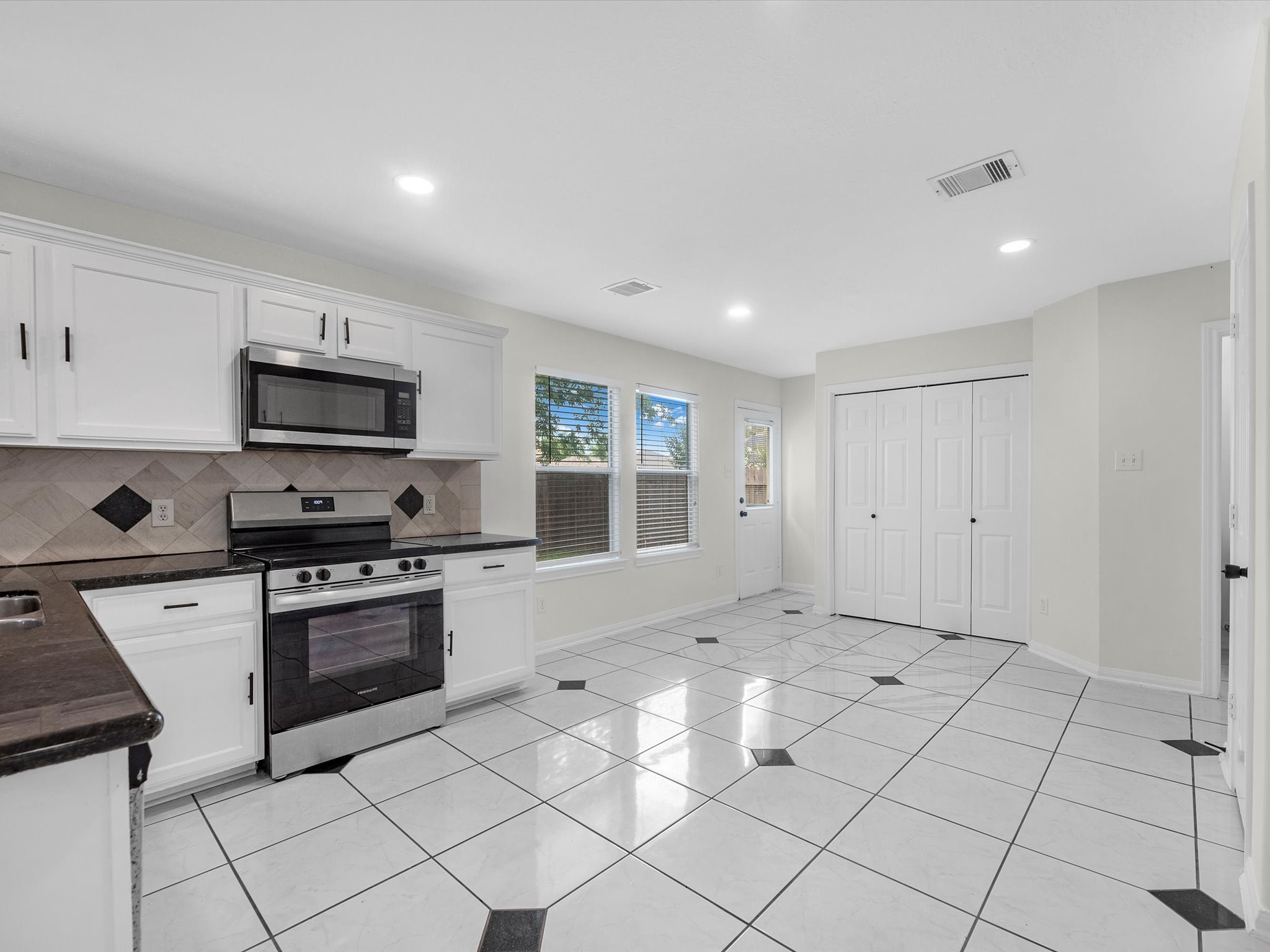 15118 Gaines Meadow Court Property Photo 5