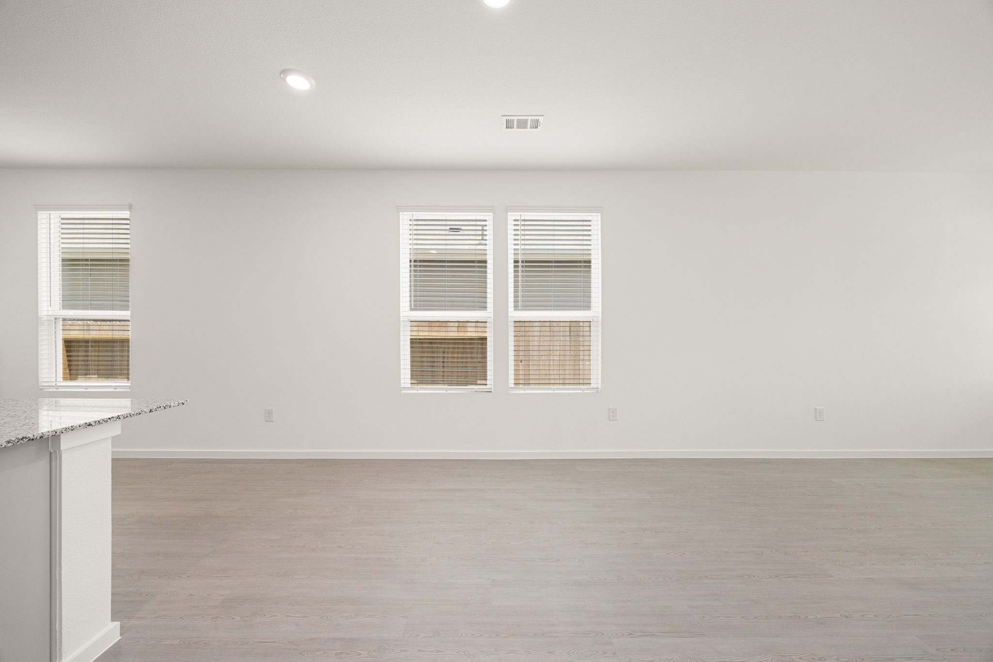 26270 Arrowleaf Property Photo 11