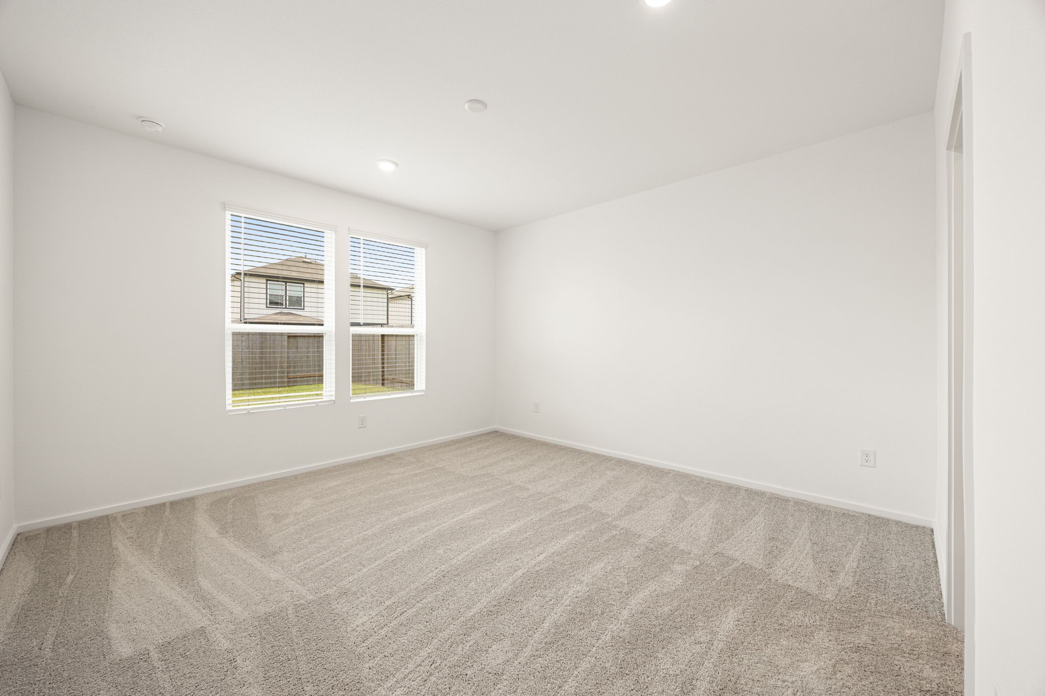 26270 Arrowleaf Property Photo 13
