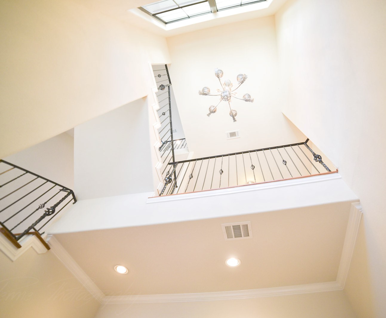 7539 Highmeadow Property Photo 1