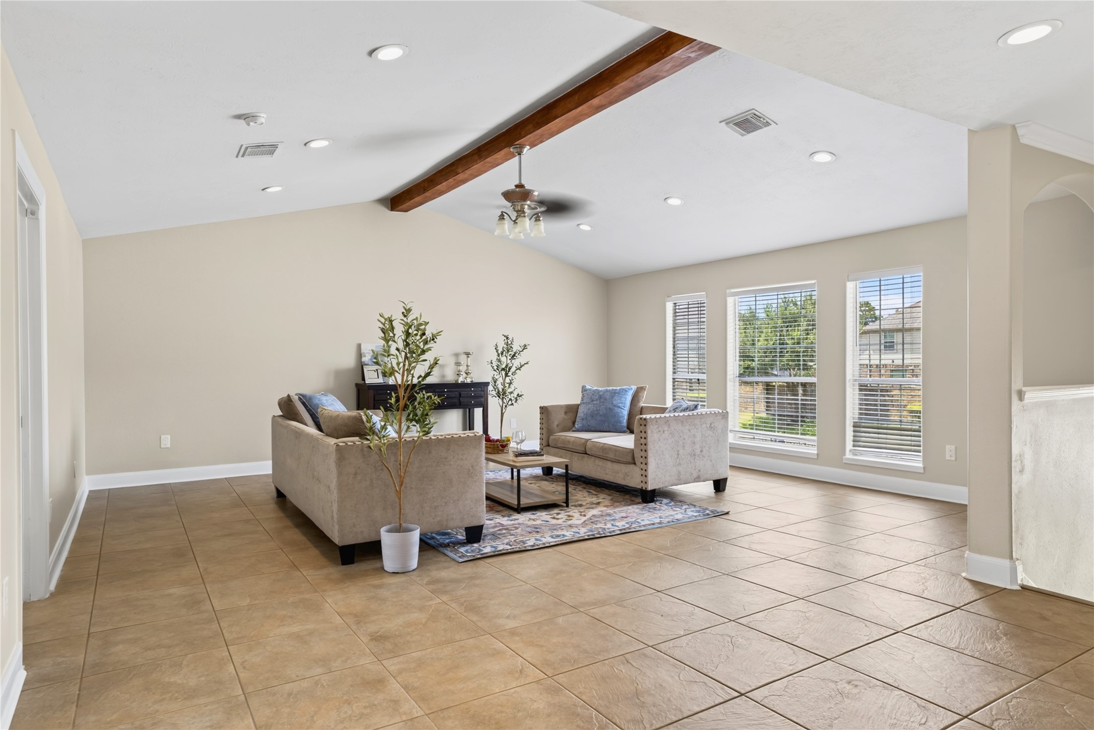 2112 Peppermill Road Property Photo 8