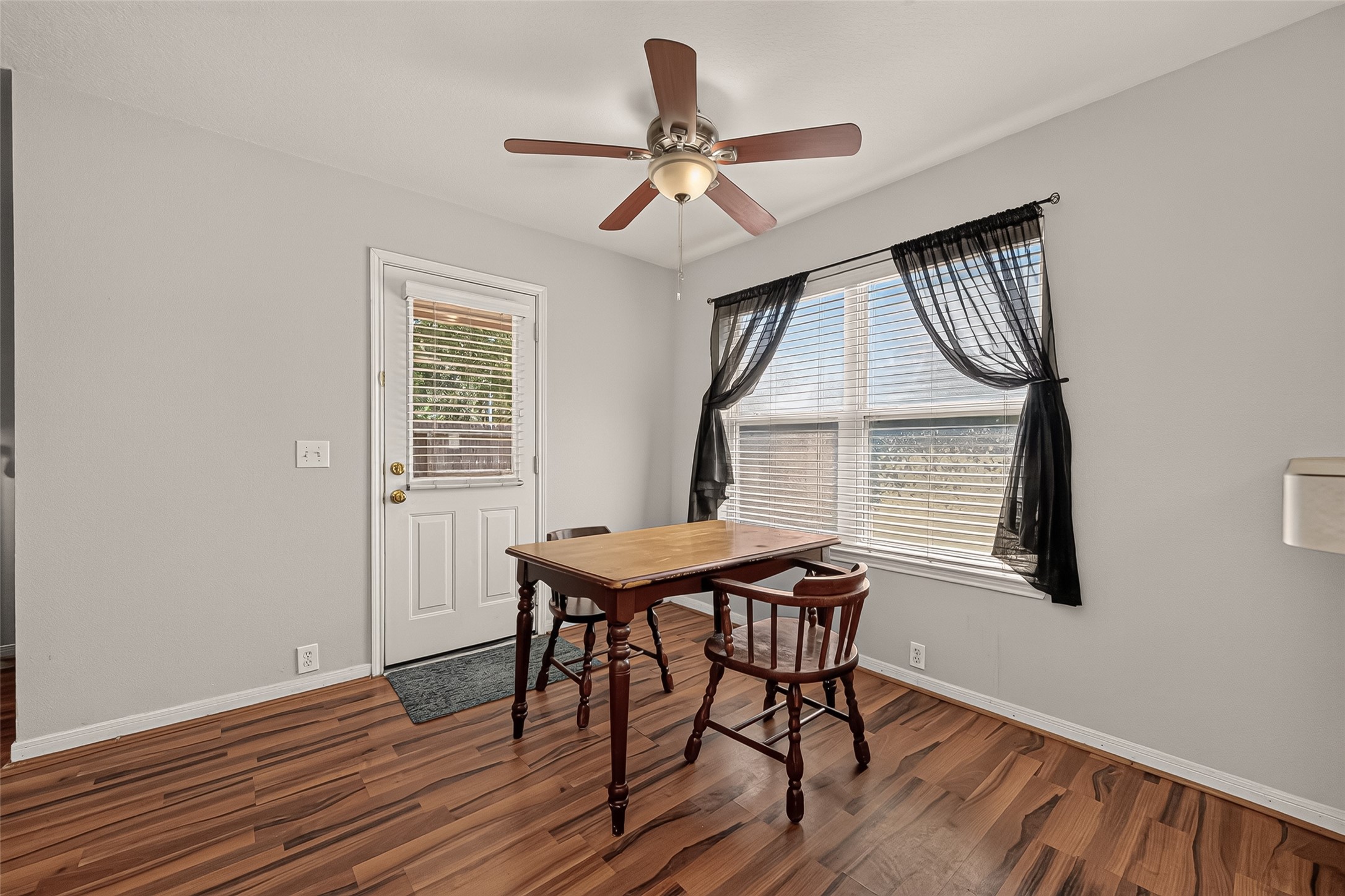 11807 S Brenton Knoll Drive Property Photo 9