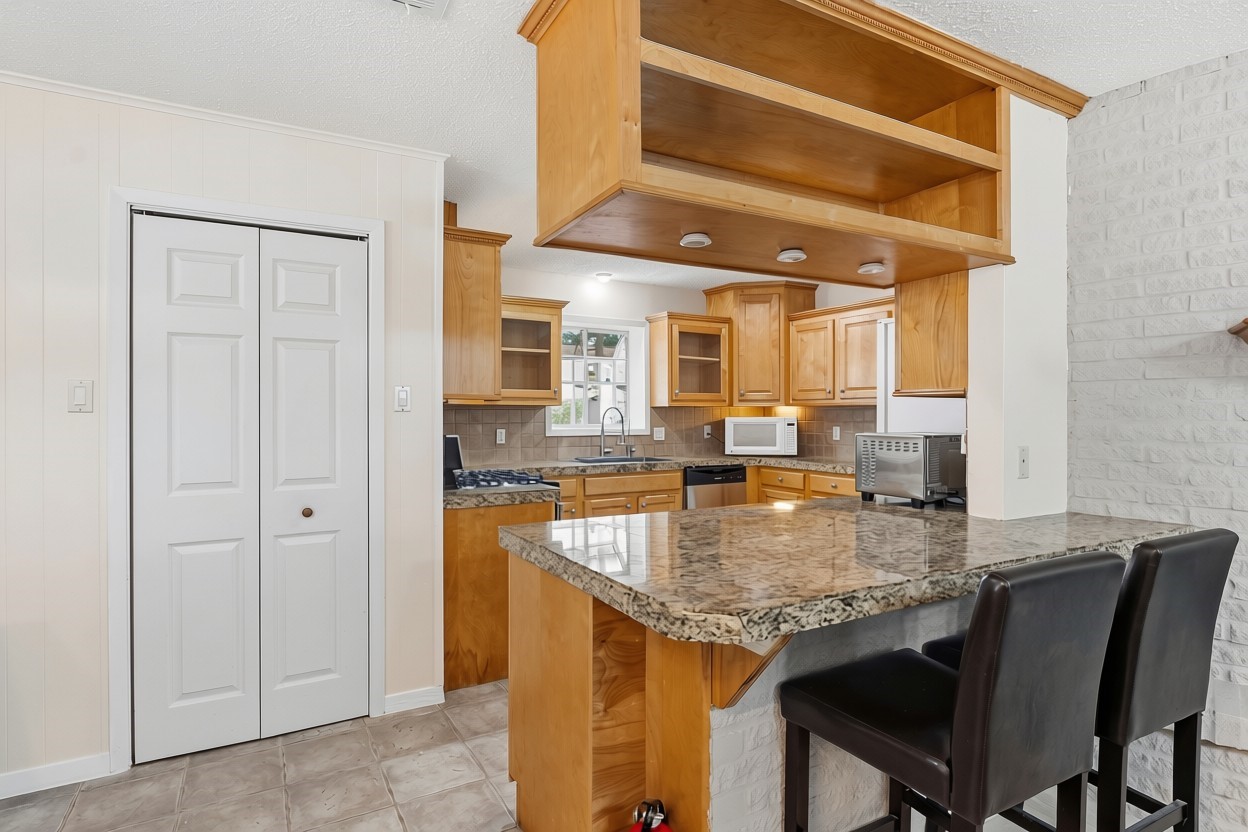 7902 Mobud Drive Property Photo 14