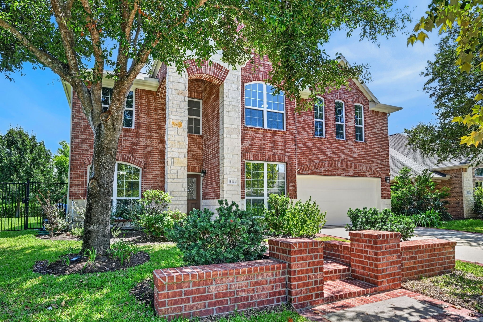 18111 Williams Elm Drive Property Photo 3