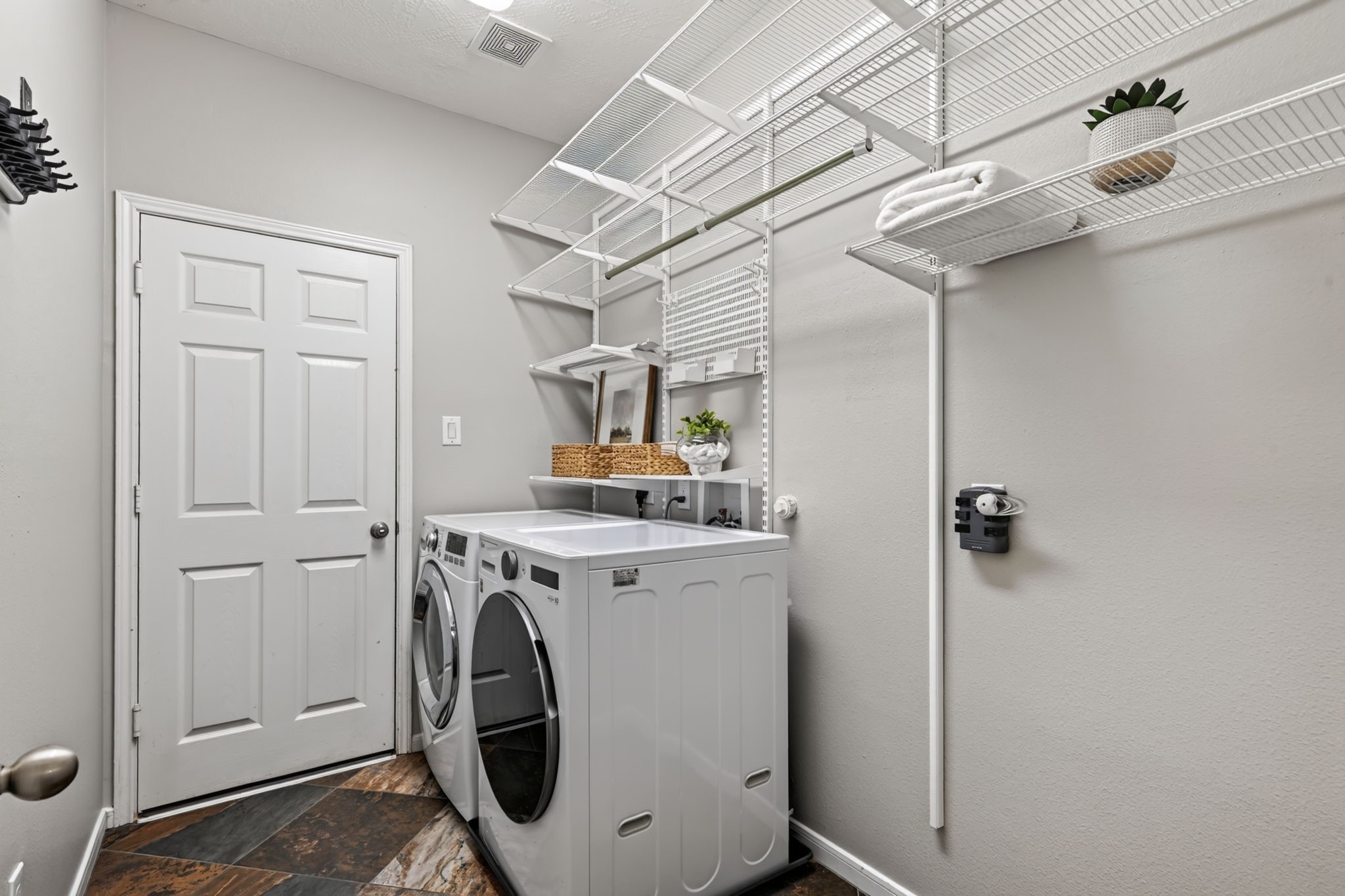 18111 Williams Elm Drive Property Photo 9