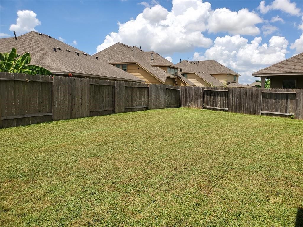26715 Gladestone Ridge Court Property Photo 14