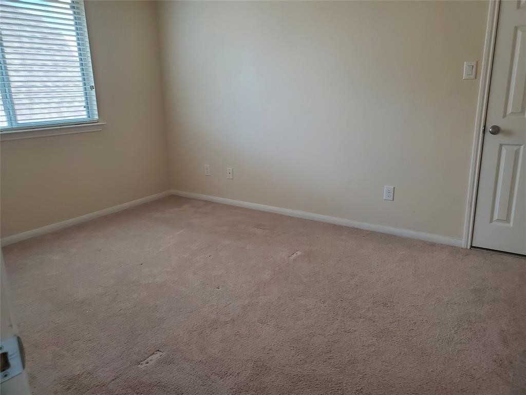 26715 Gladestone Ridge Court Property Photo 18