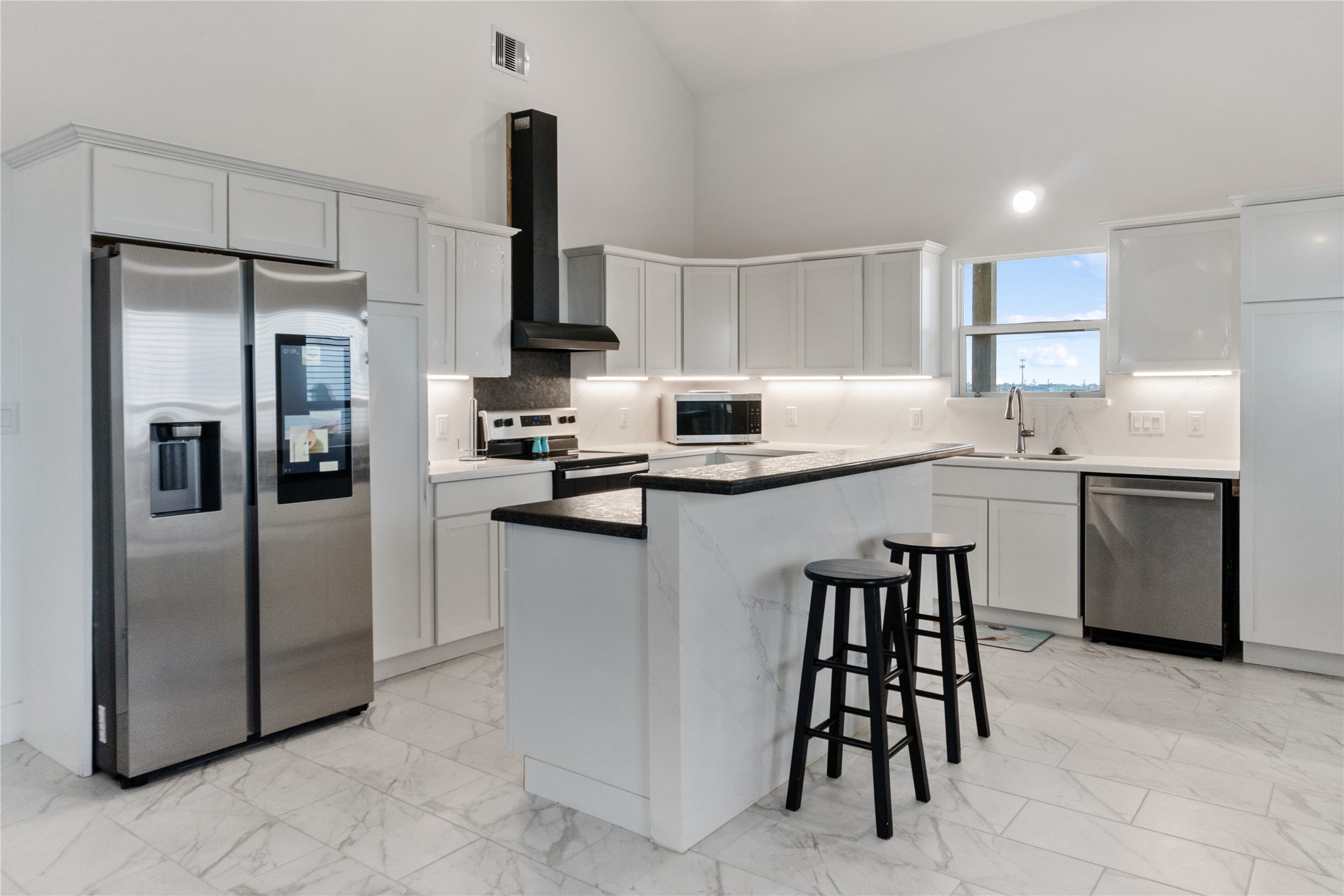 897 S Crystal Beach Road Property Photo 12