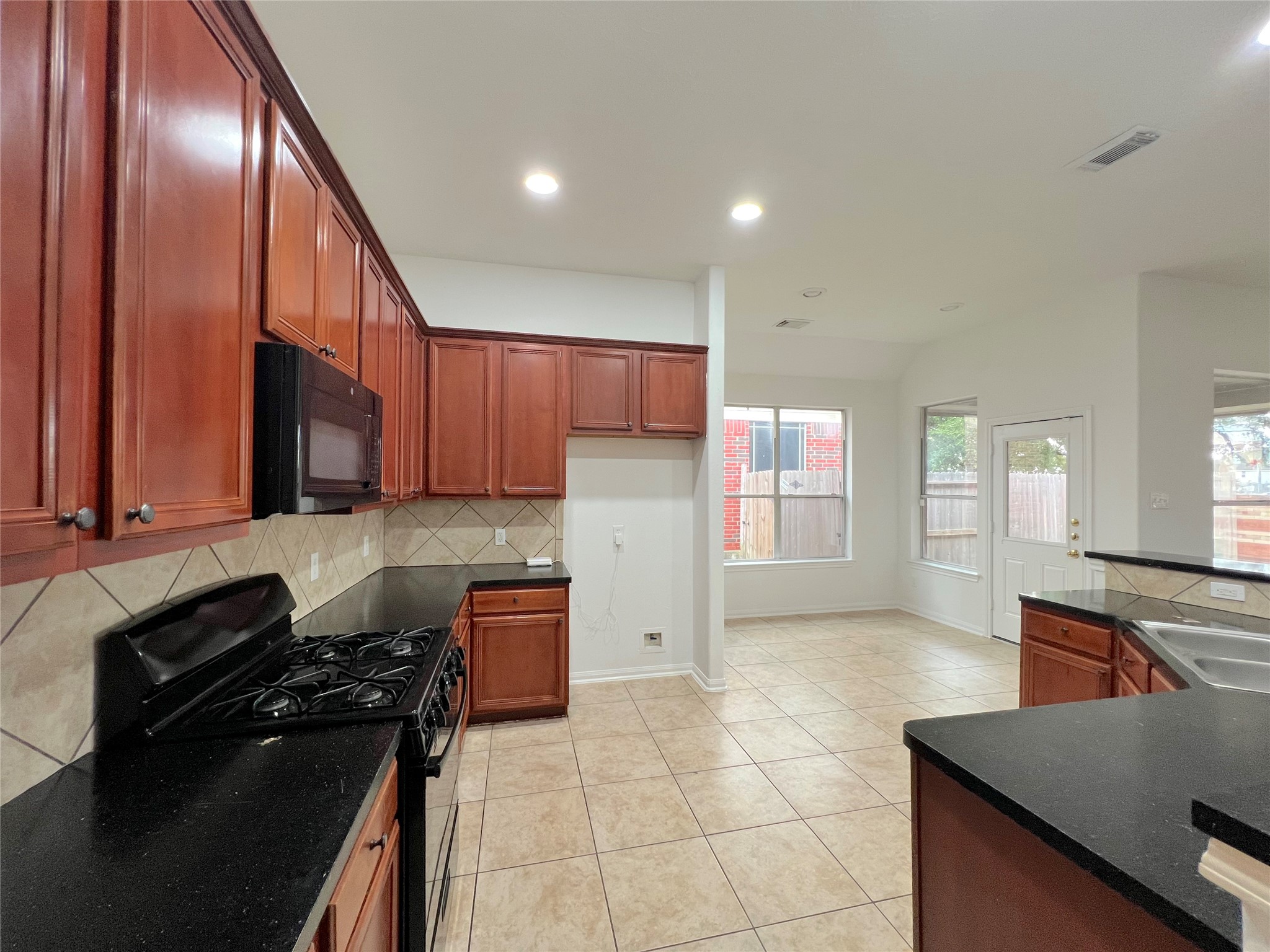 17215 Fernchase Court Property Photo 6