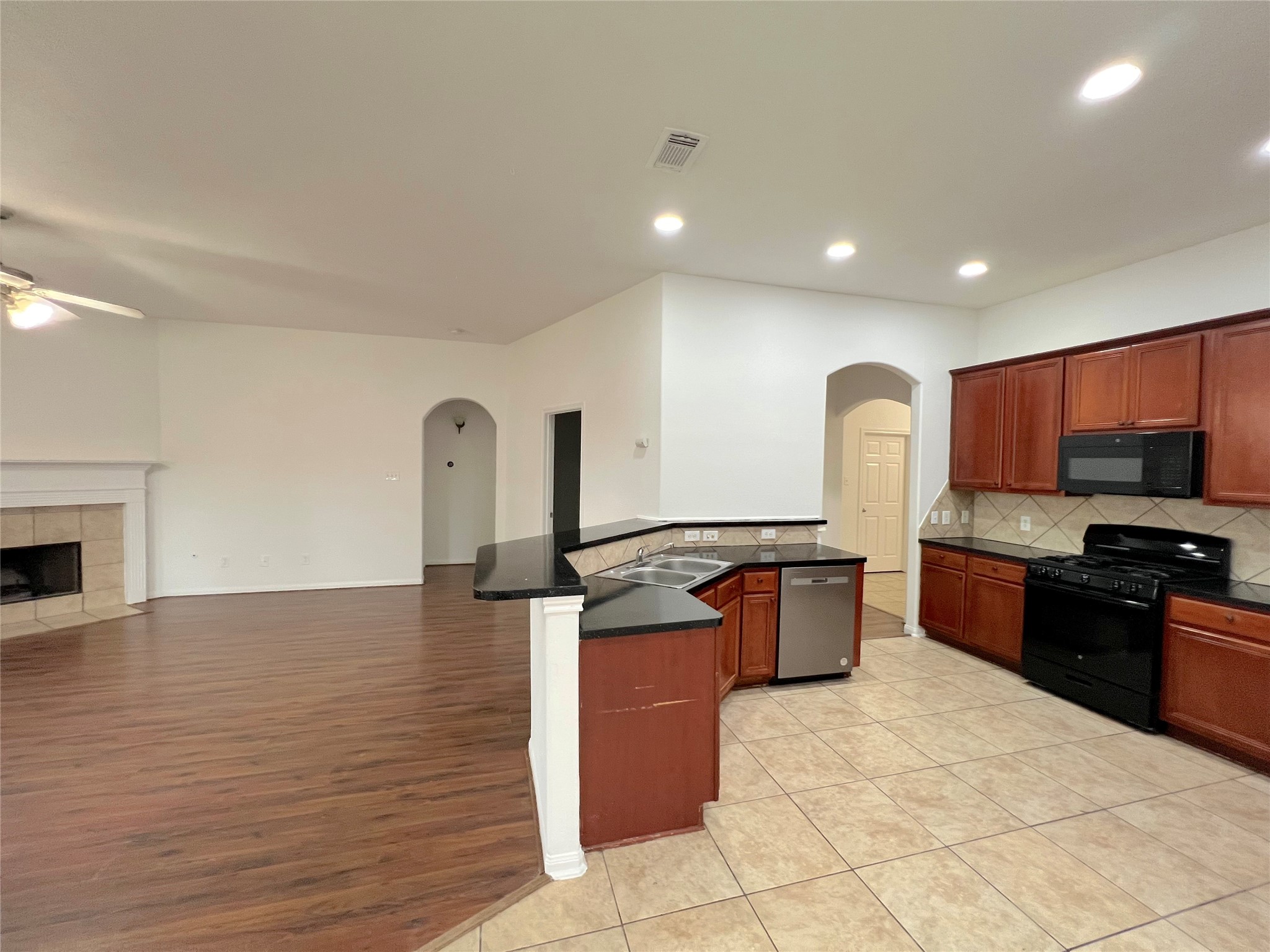 17215 Fernchase Court Property Photo 8