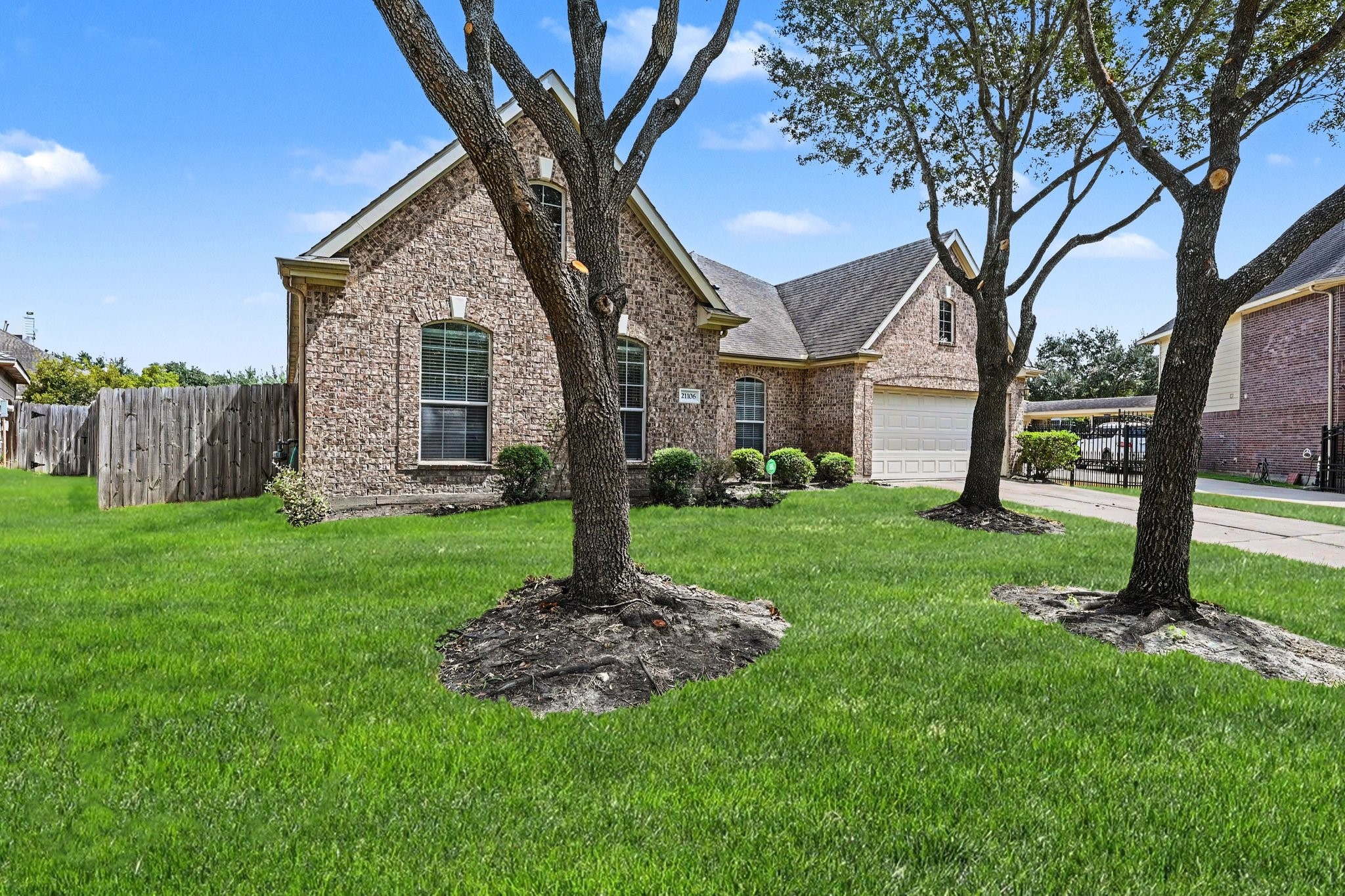 21106 Granite Trail Lane Property Photo 2