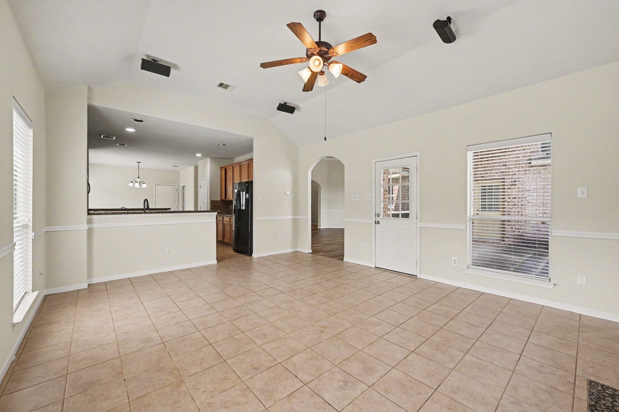 21106 Granite Trail Lane Property Photo 8