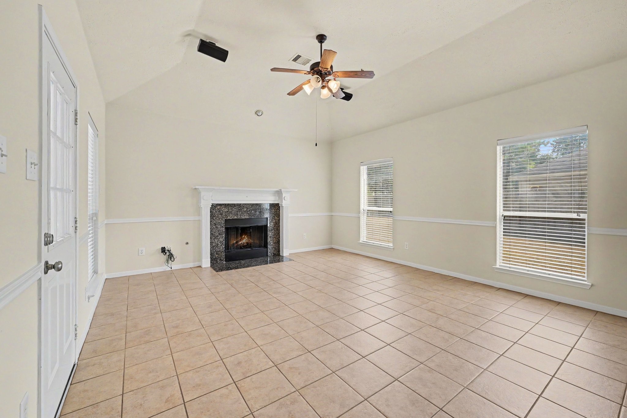 21106 Granite Trail Lane Property Photo 9