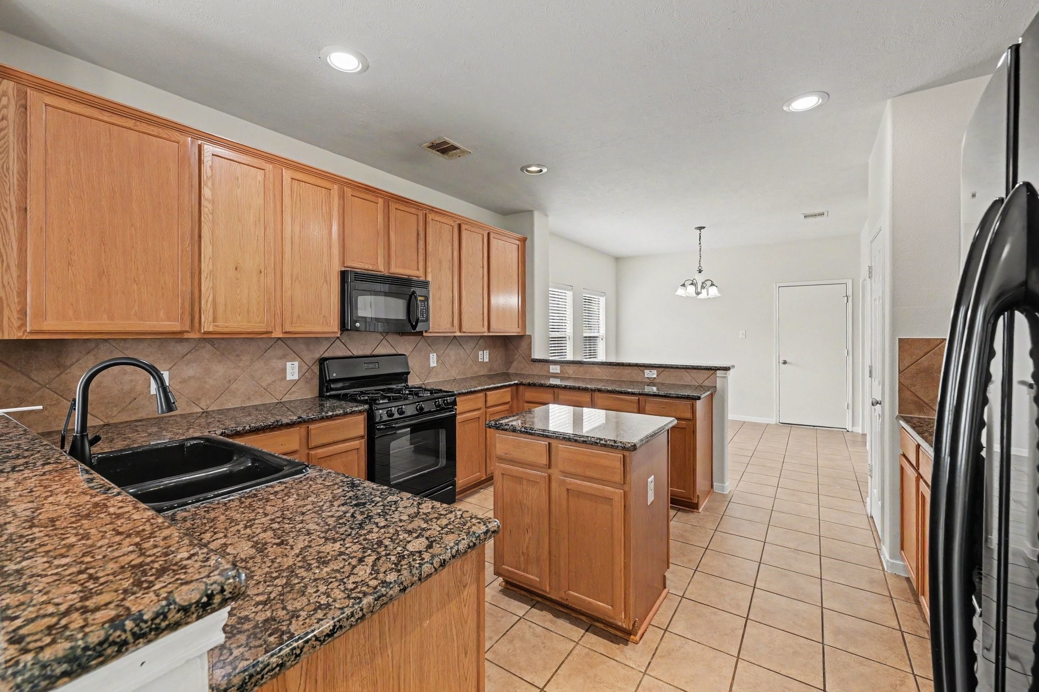 21106 Granite Trail Lane Property Photo 10
