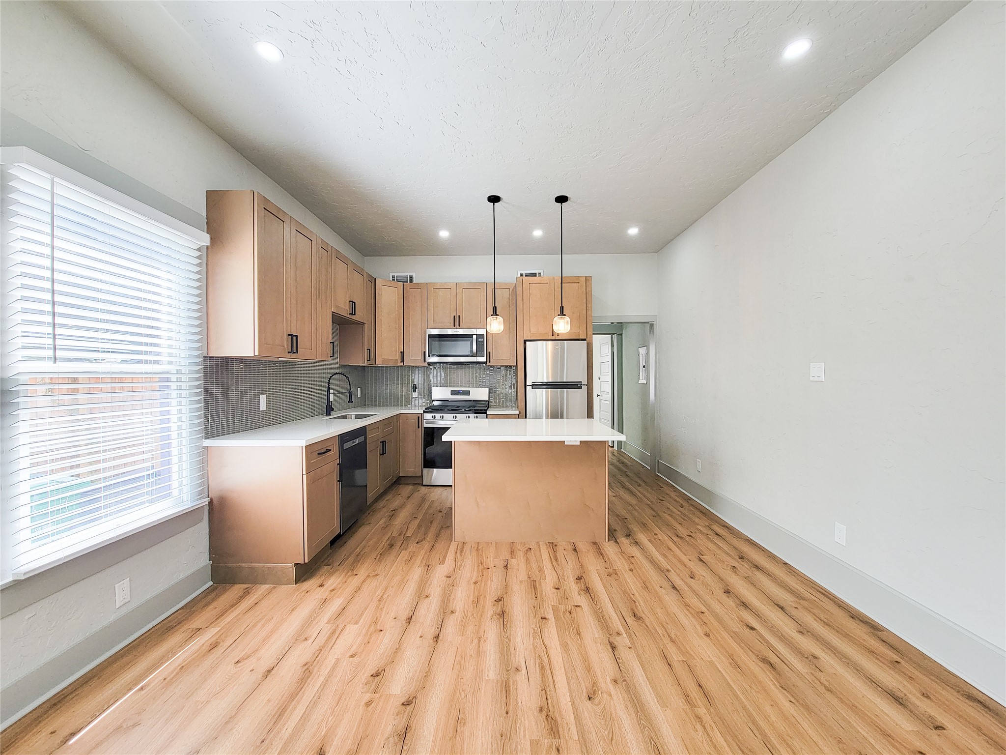 1847 Harvard 4 Property Photo 12