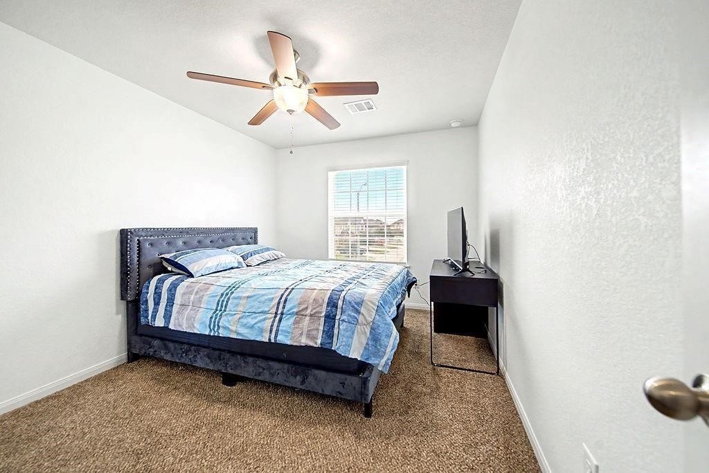 5742 Adelaide River Drive Property Photo 14