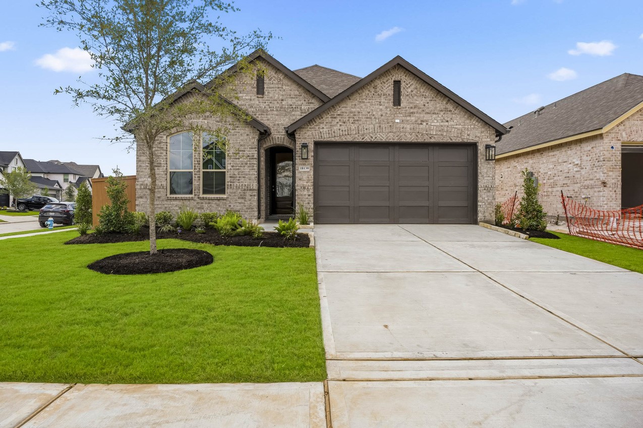 18130 Sunlit Oasis Drive Property Photo 1