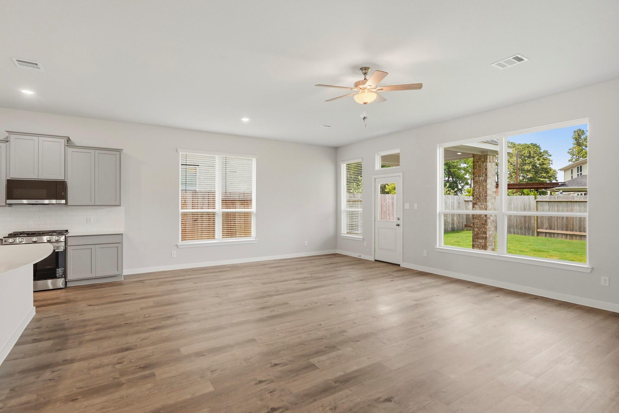 15126 Bank Swallow Place, Magnolia Tx 77354 Property Photo 16