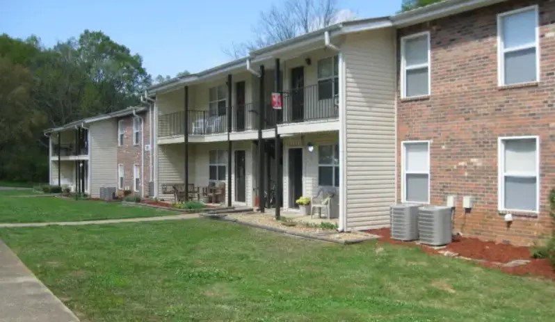 380 Regal St Property Photo 1