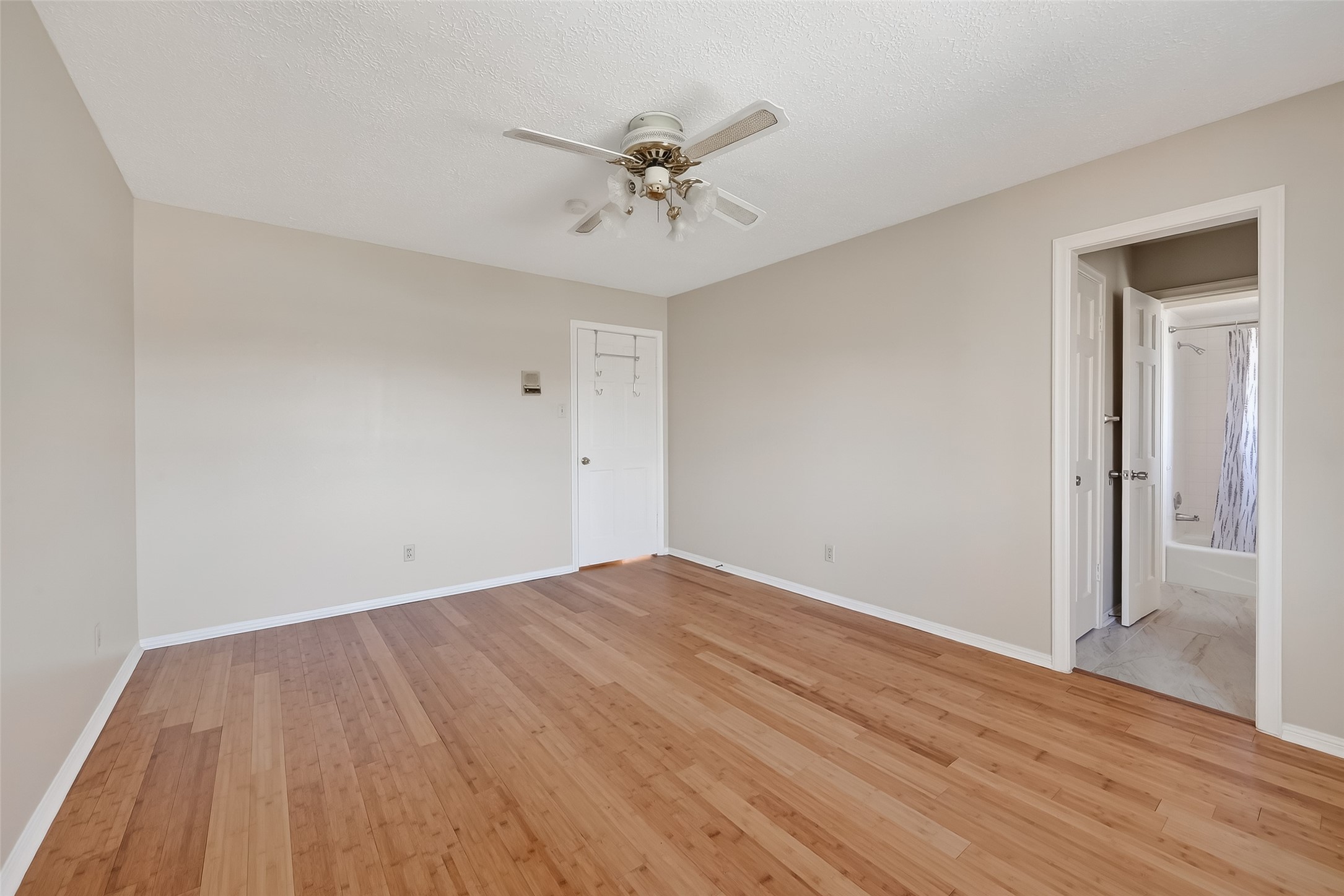 11302 Hylander Drive Property Photo 34