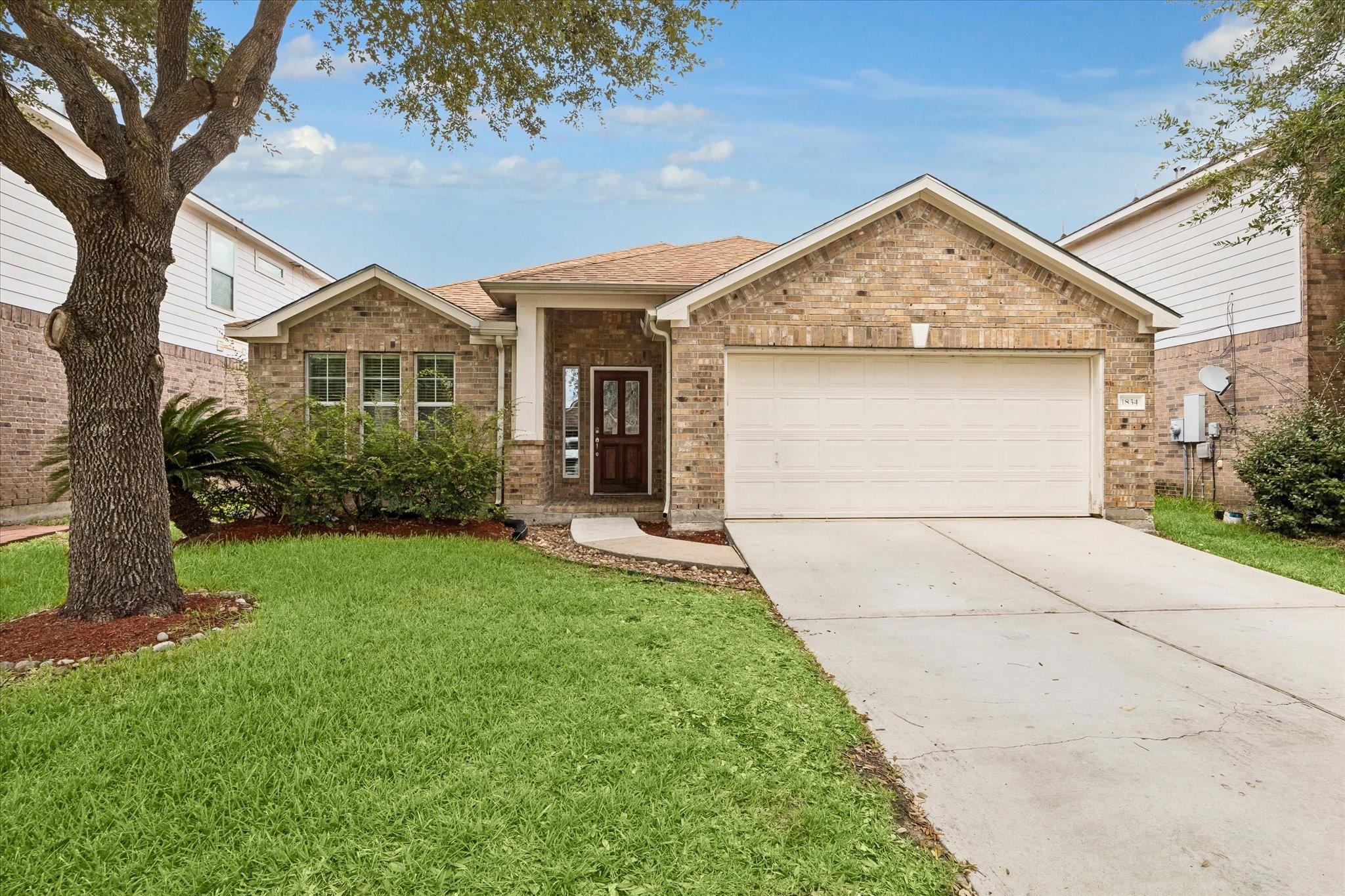 1834 Creegan Park Court, Houston Tx 77047 Property Photo 2