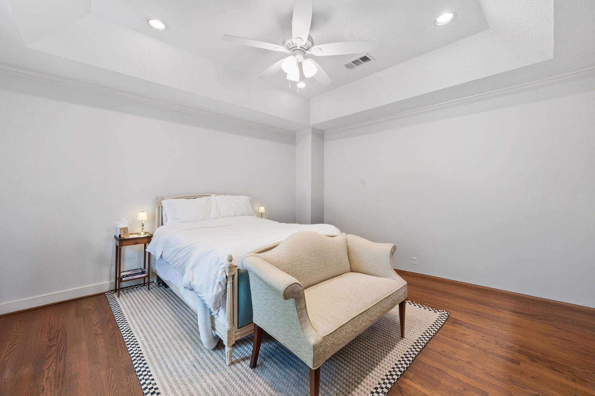 6111 Wakeforest Avenue Property Photo 12