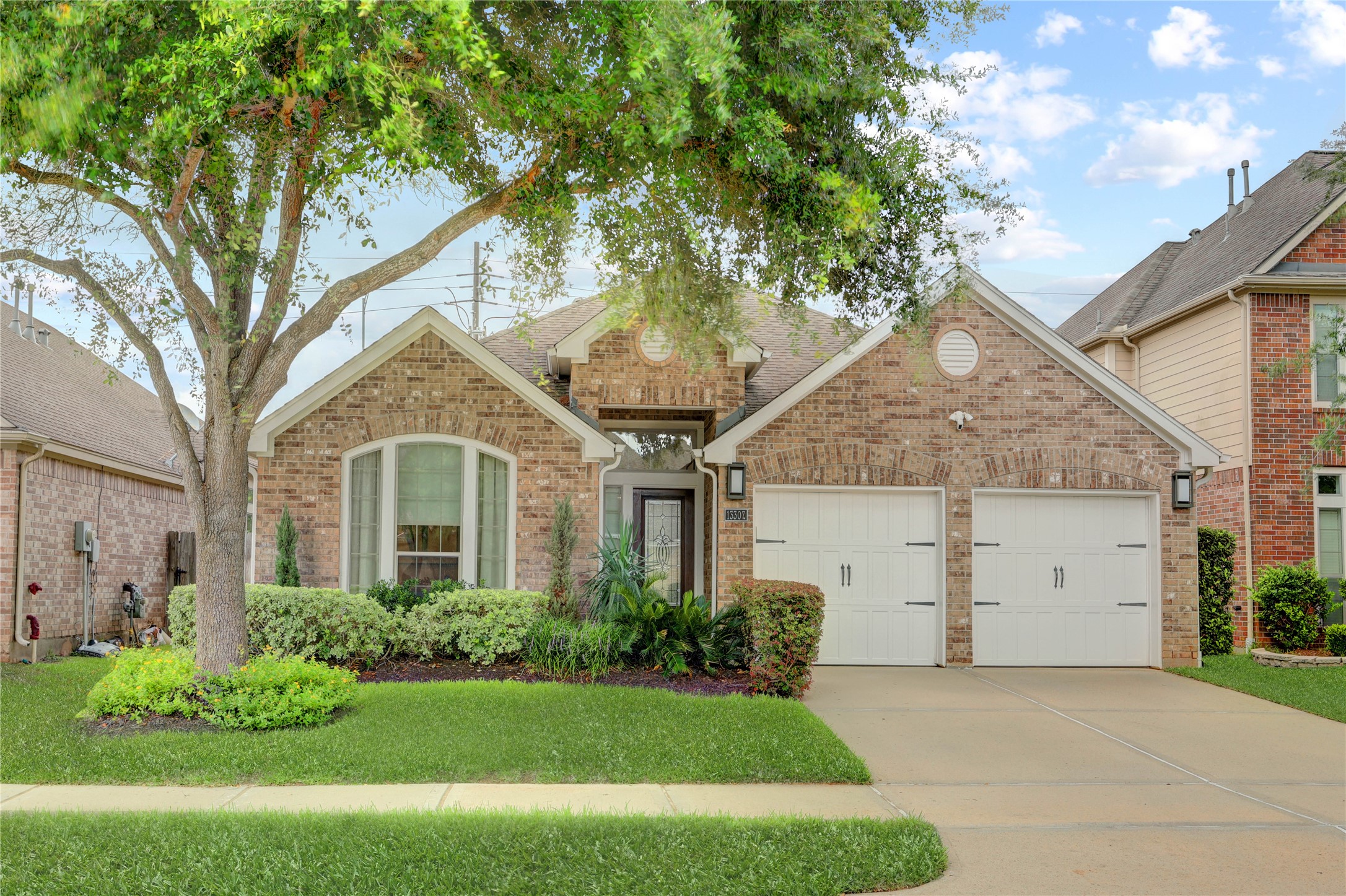 13307 Orchard Harvest Drive Property Photo 1