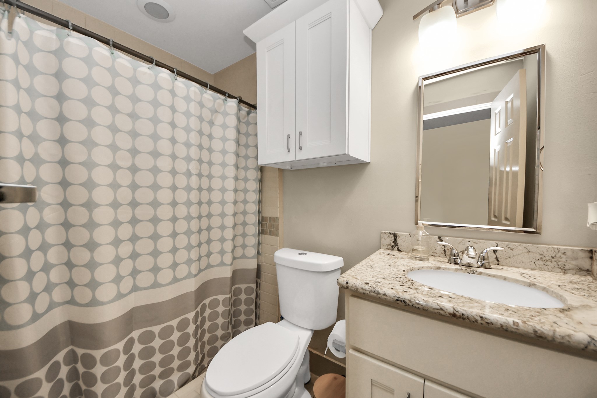 4510 Inker Street B Property Photo 5