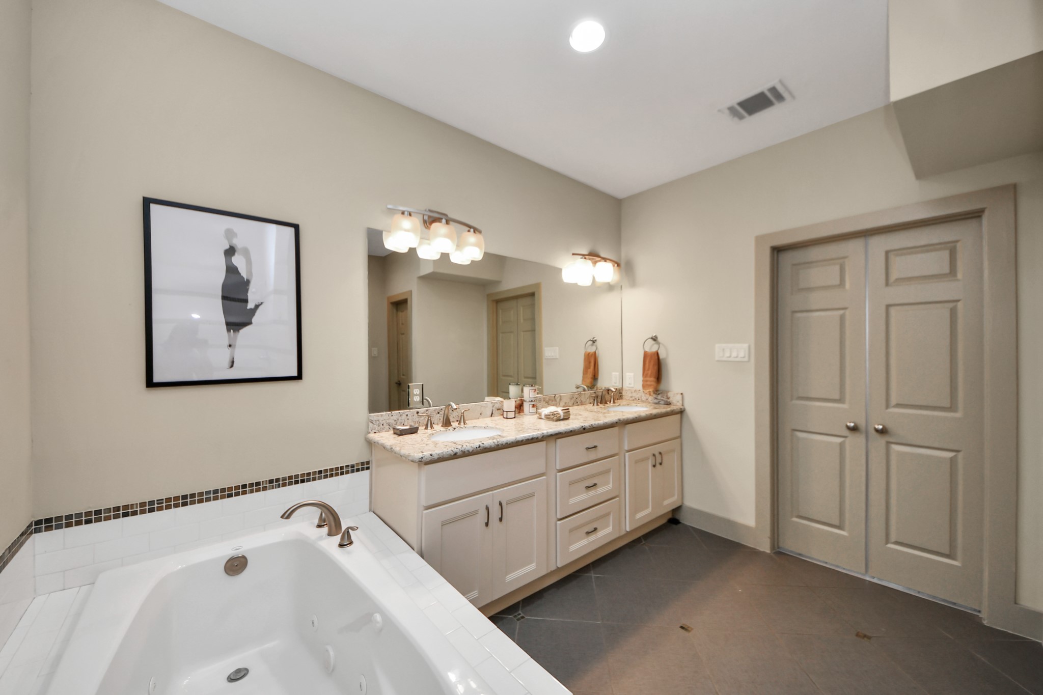 4510 Inker Street B Property Photo 21