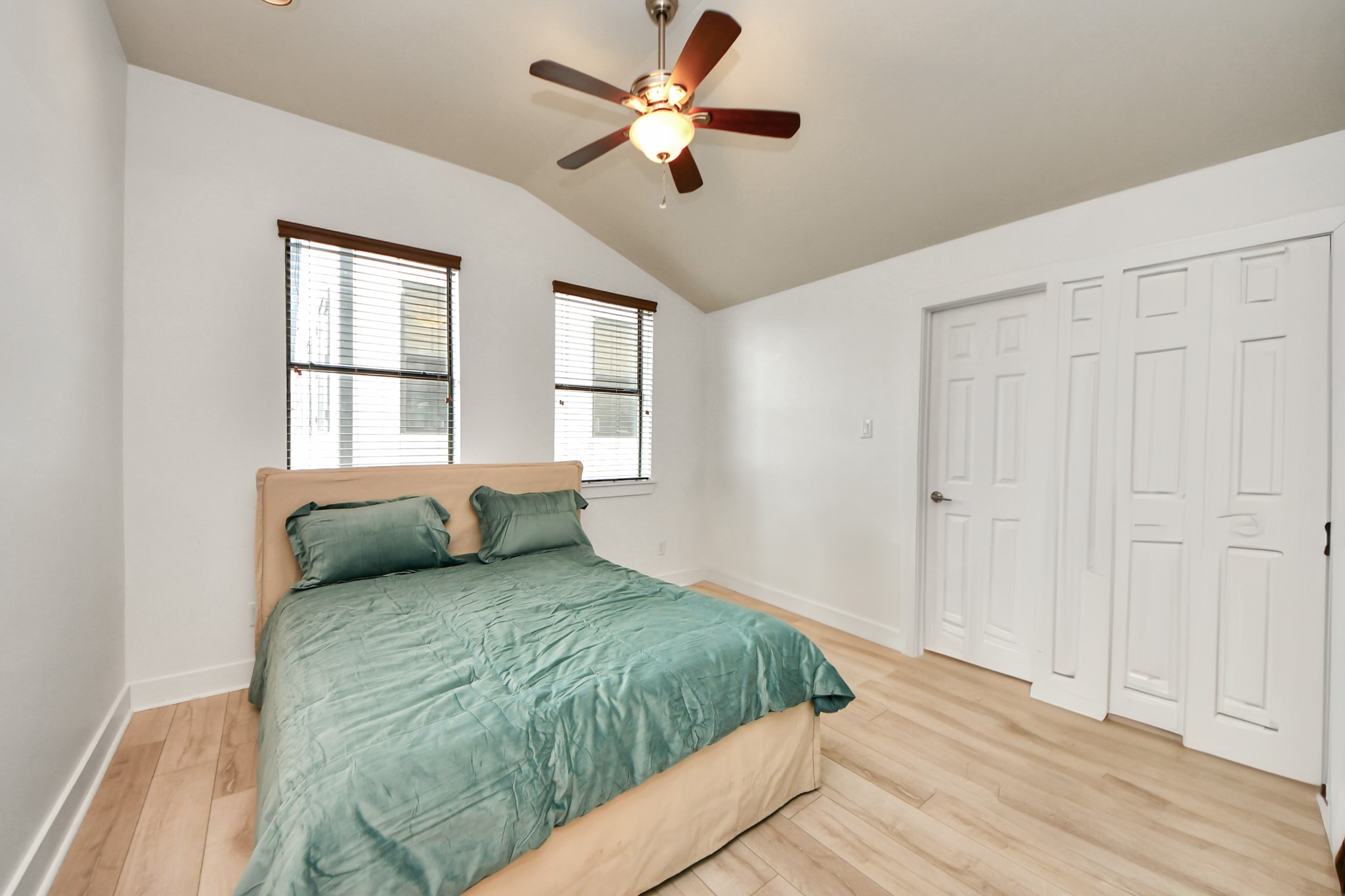 4510 Inker Street B Property Photo 28