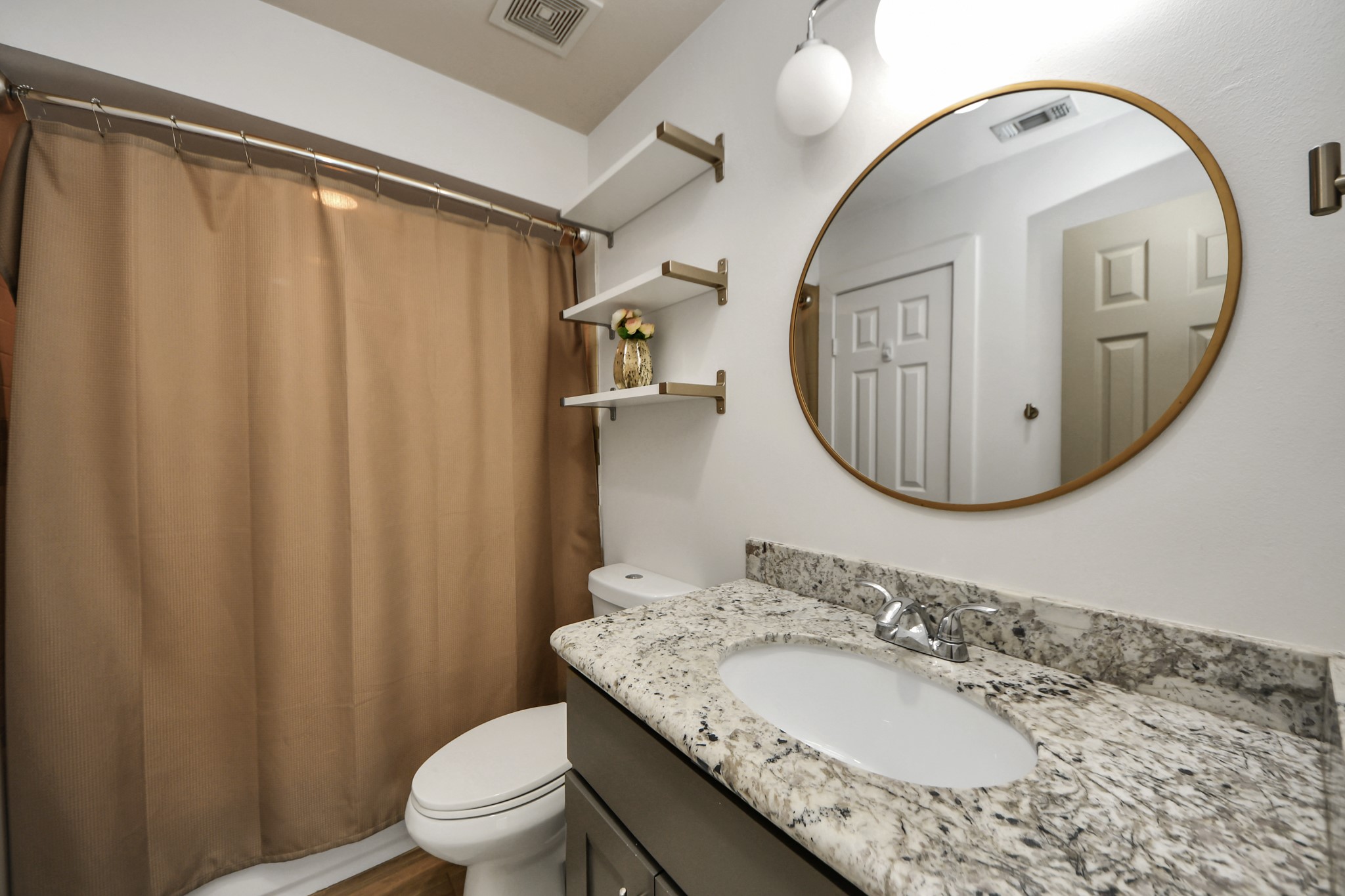4510 Inker Street B Property Photo 29