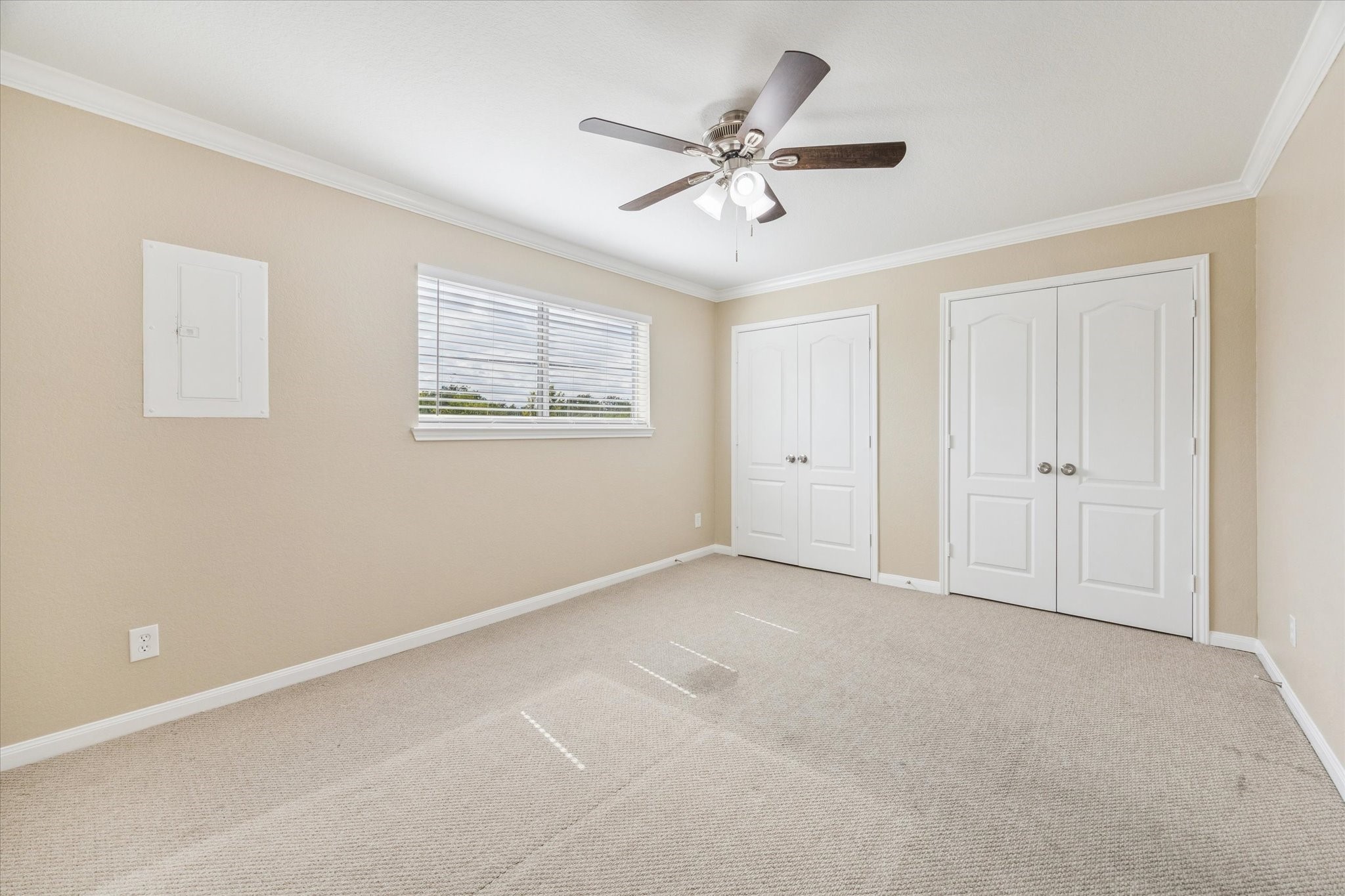 300 Pecore Street 22 Property Photo 7