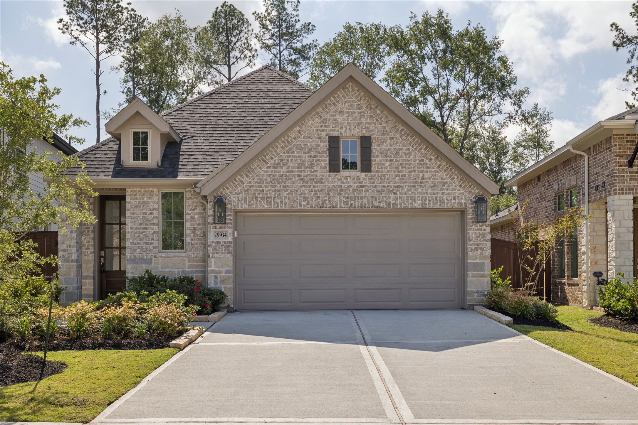 29934 Stony Forest Drive Property Photo 2