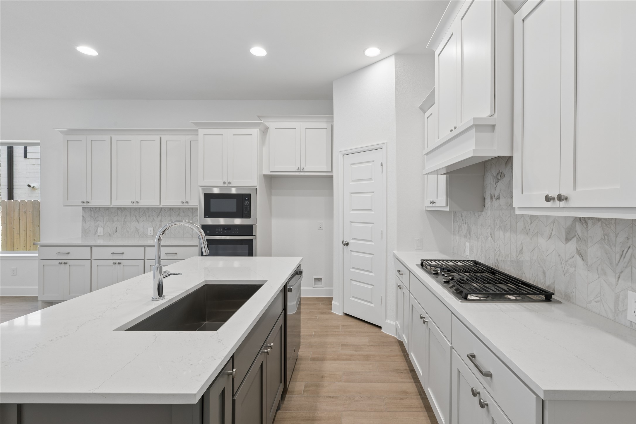 29934 Stony Forest Drive Property Photo 10