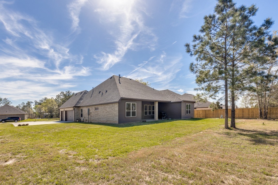 9741 Hardin Street Property Photo 7
