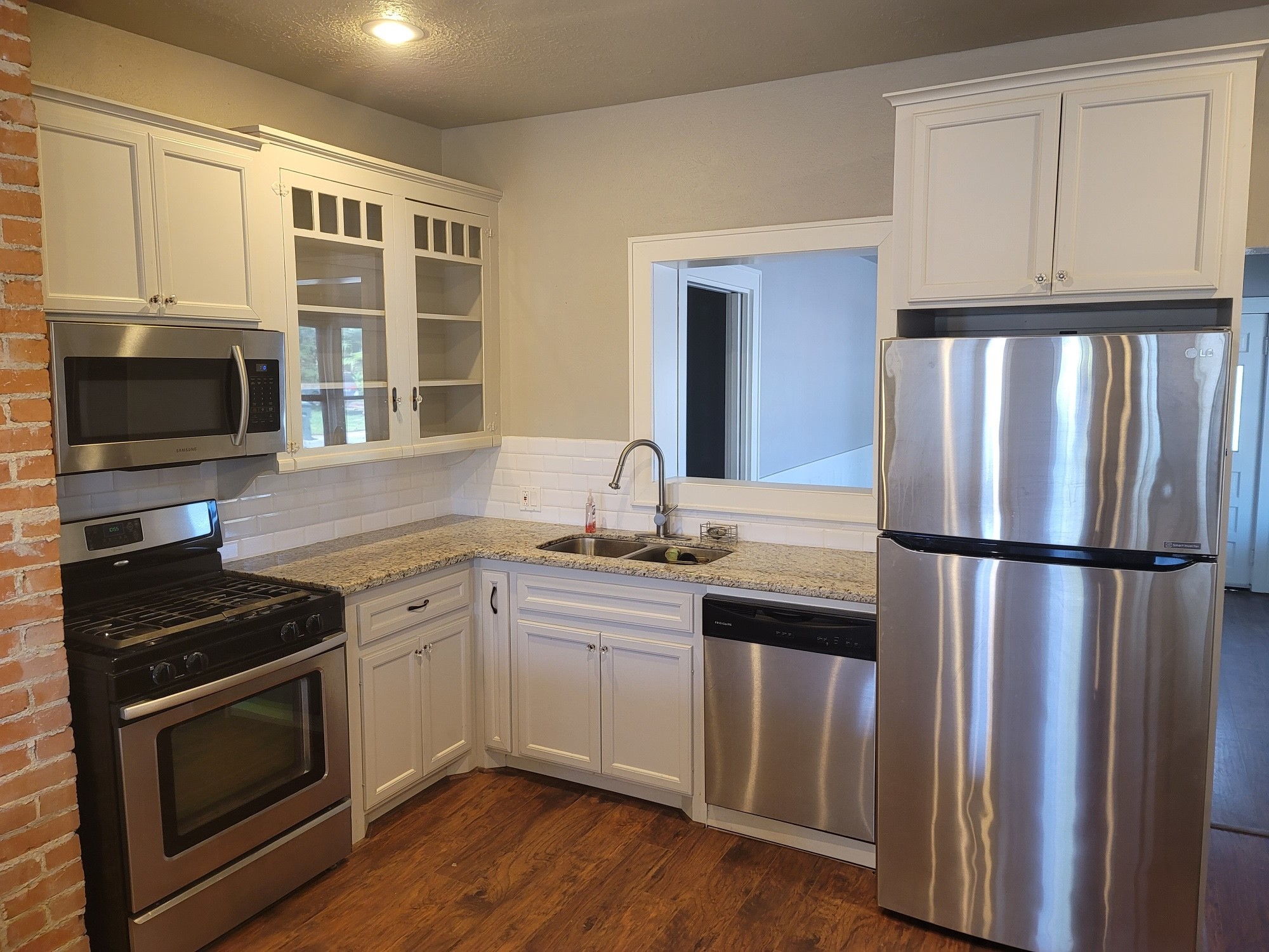 2301 45th Street Property Photo 4