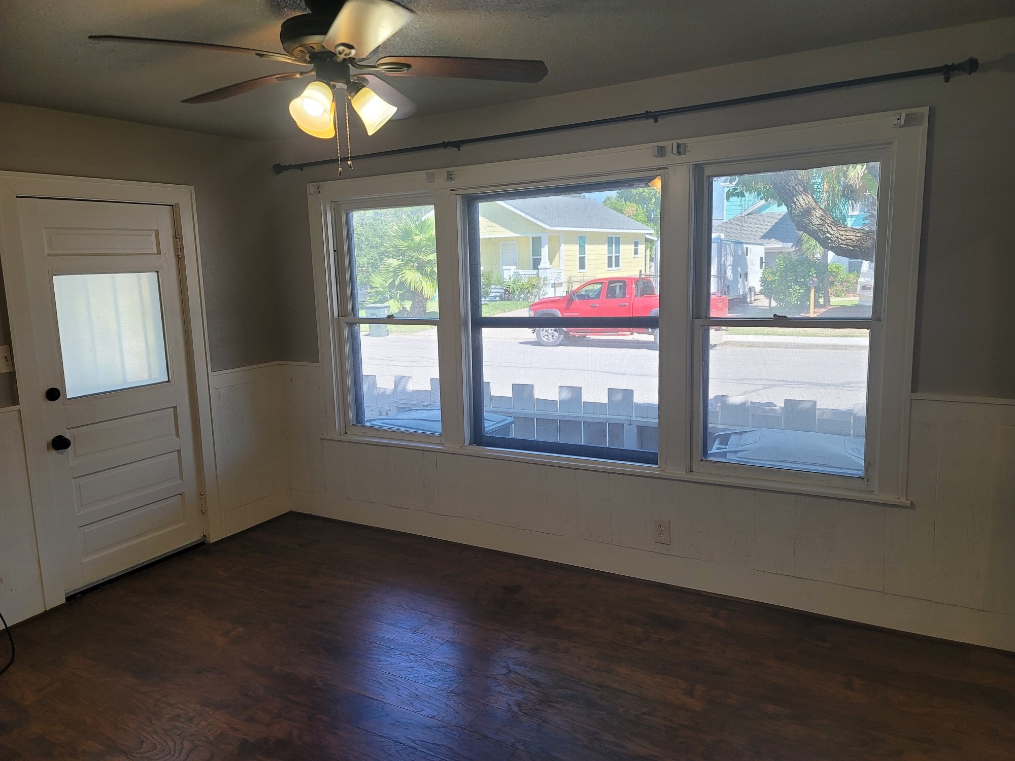 2301 45th Street Property Photo 6