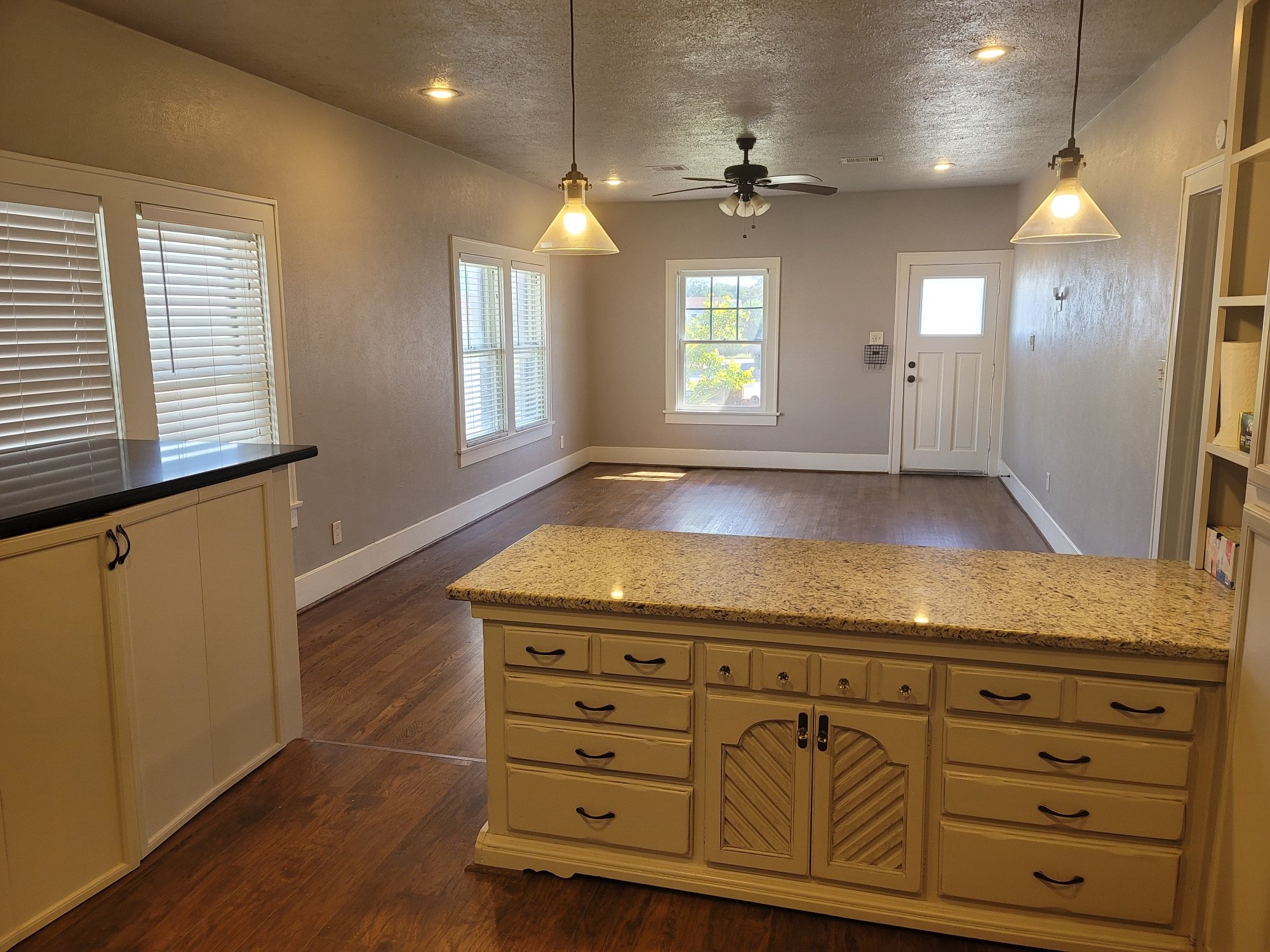 2301 45th Street Property Photo 13