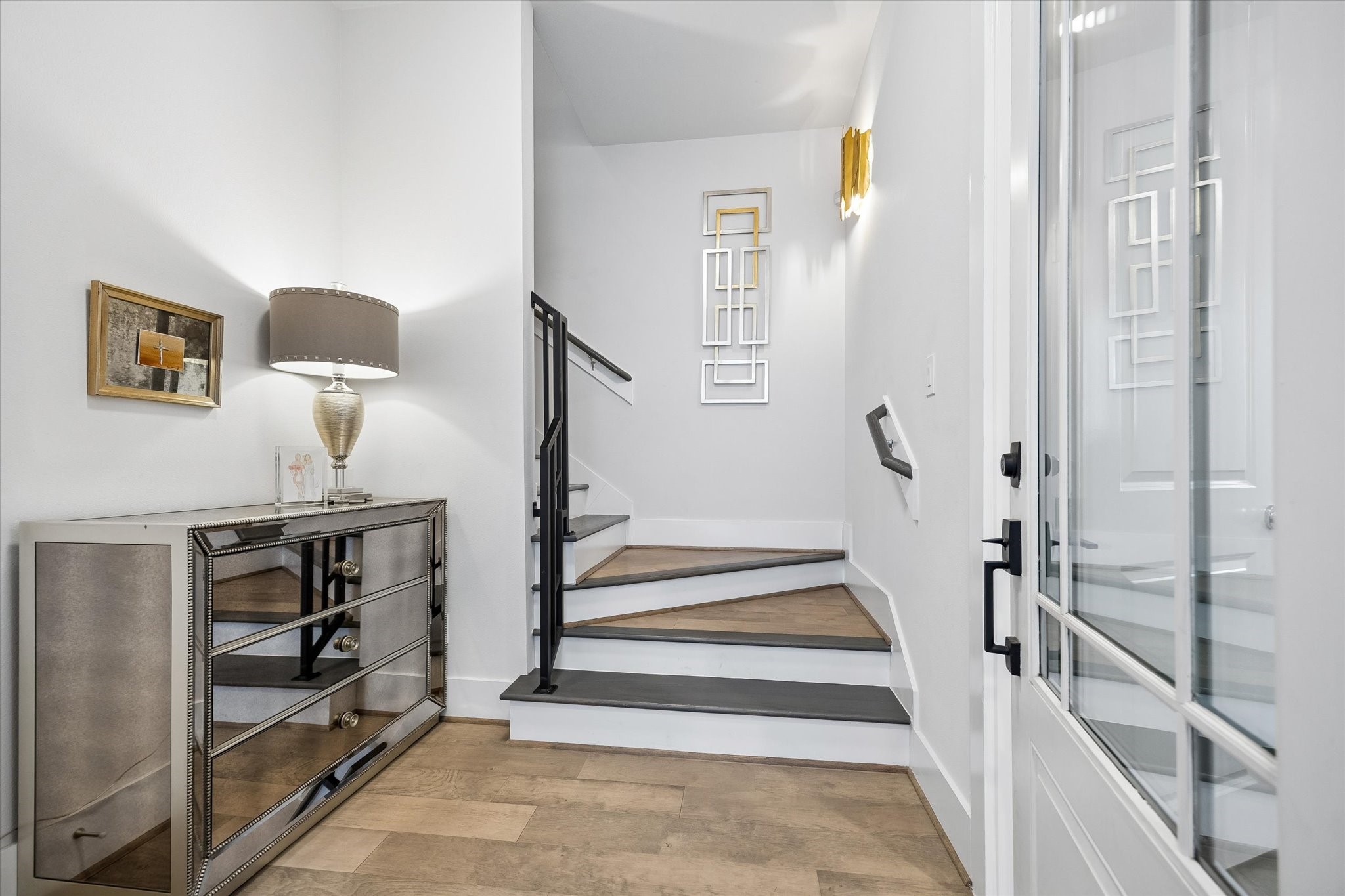 1226 W 21st Street Property Photo 5