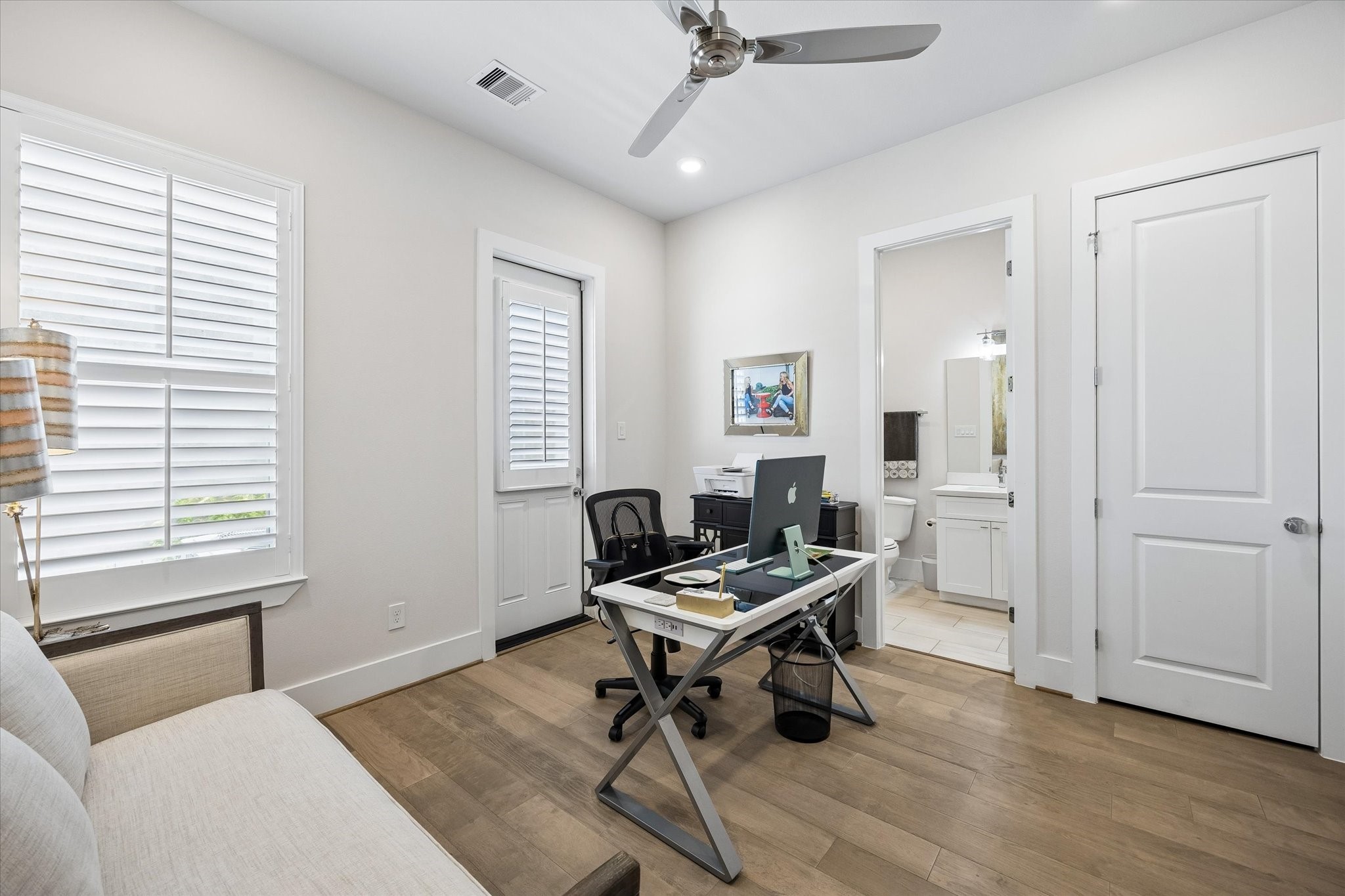 1226 W 21st Street Property Photo 6