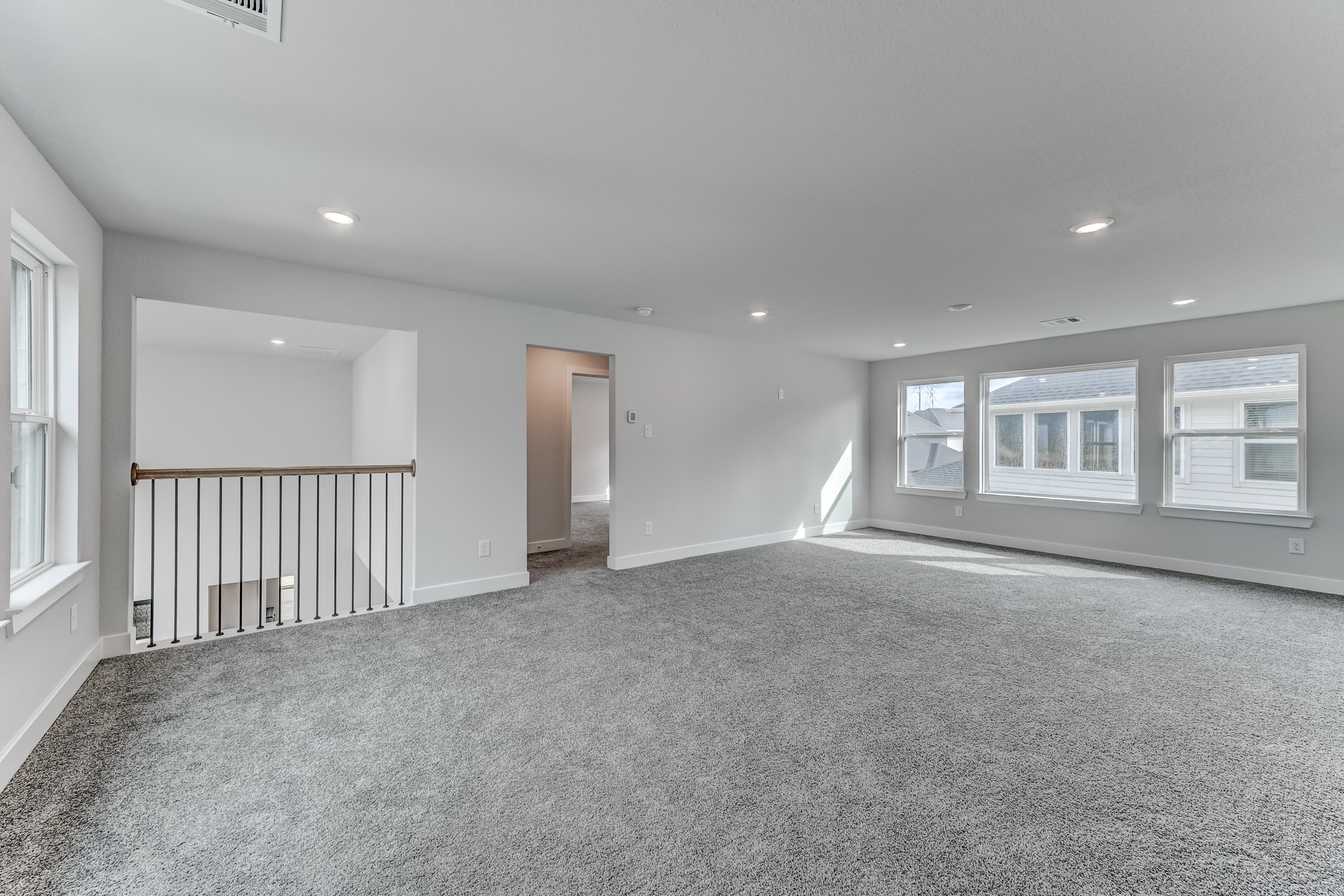 9522 Rialto Creek Drive Property Photo 28
