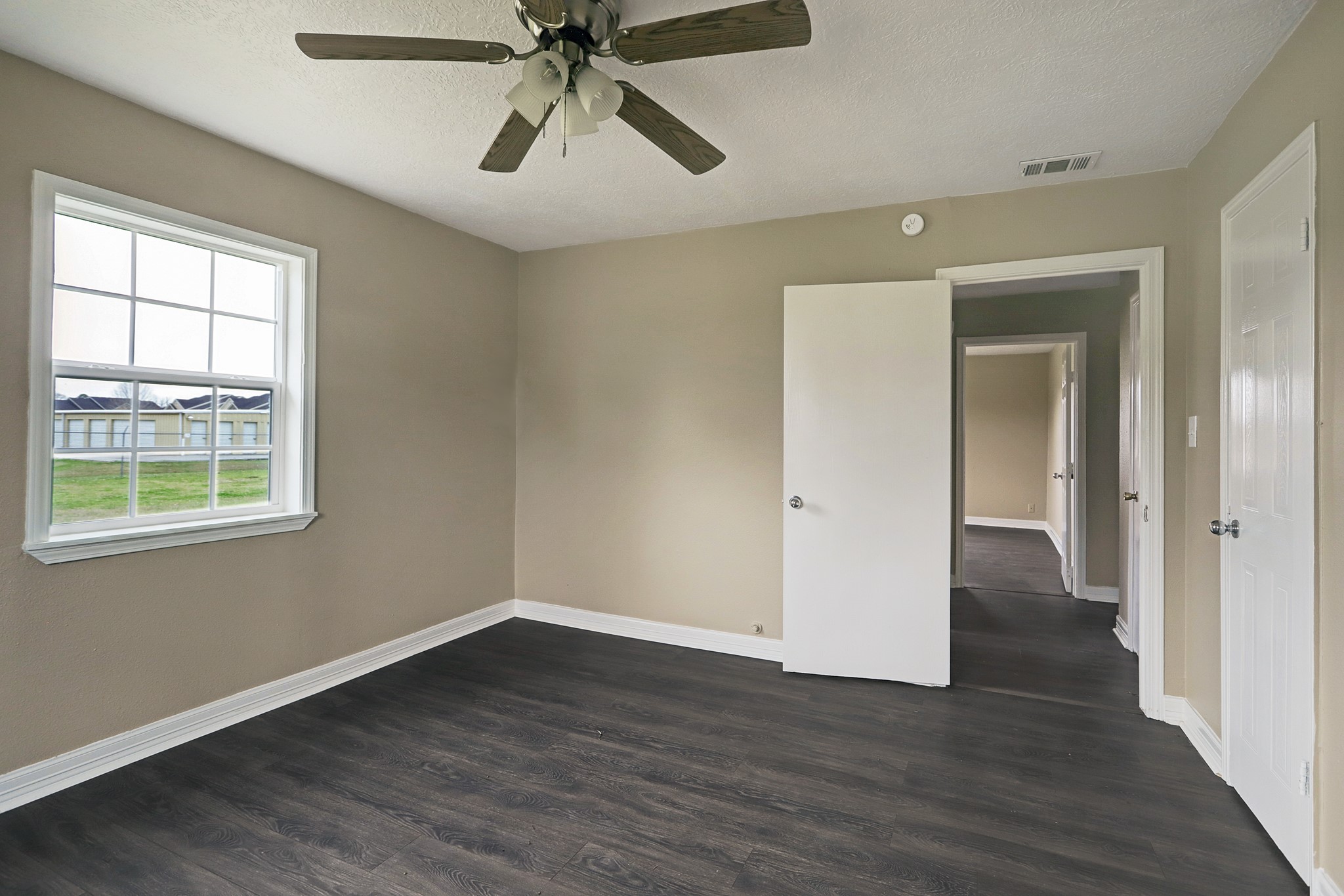 1210 Glendale Street Property Photo 17