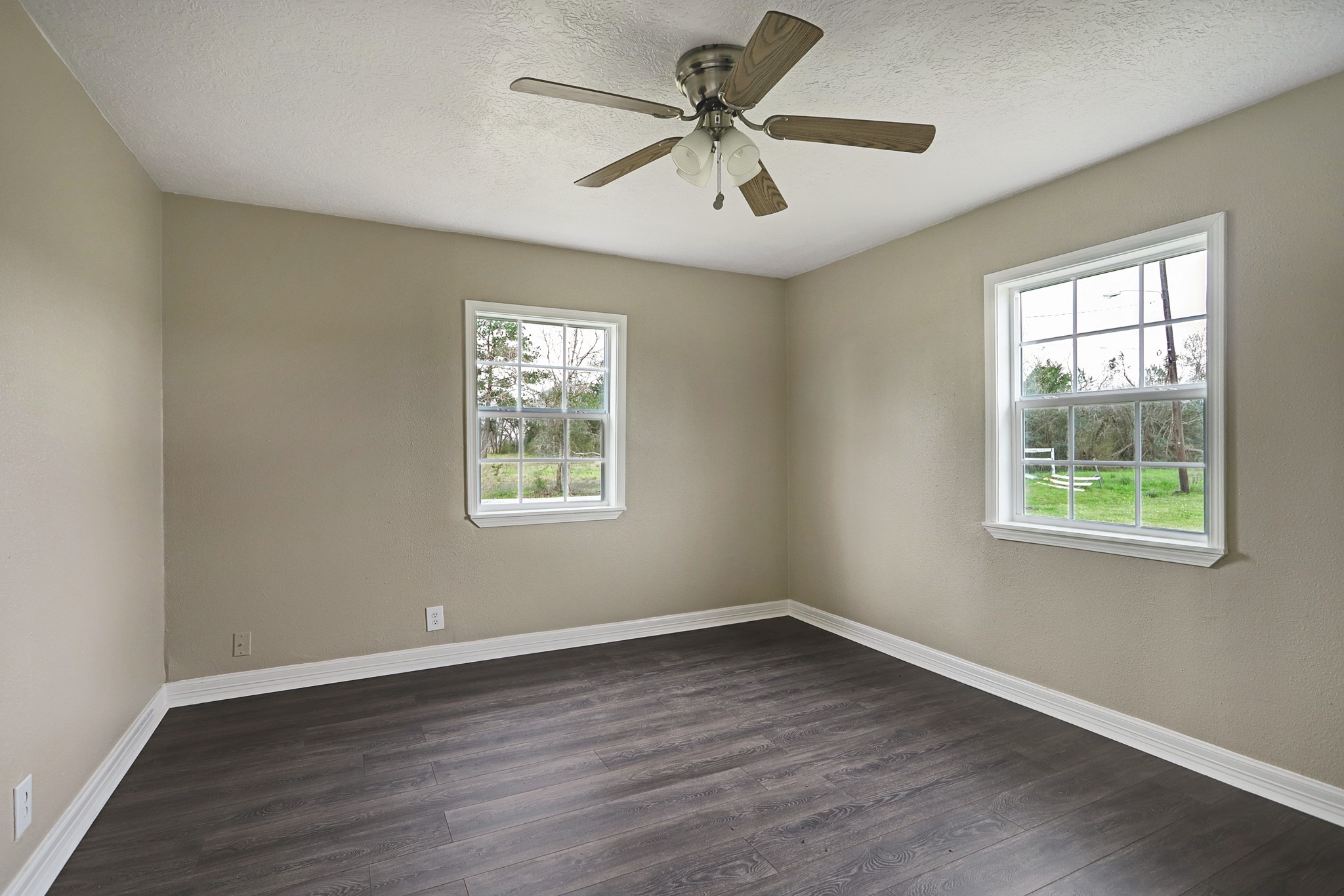 1210 Glendale Street Property Photo 18