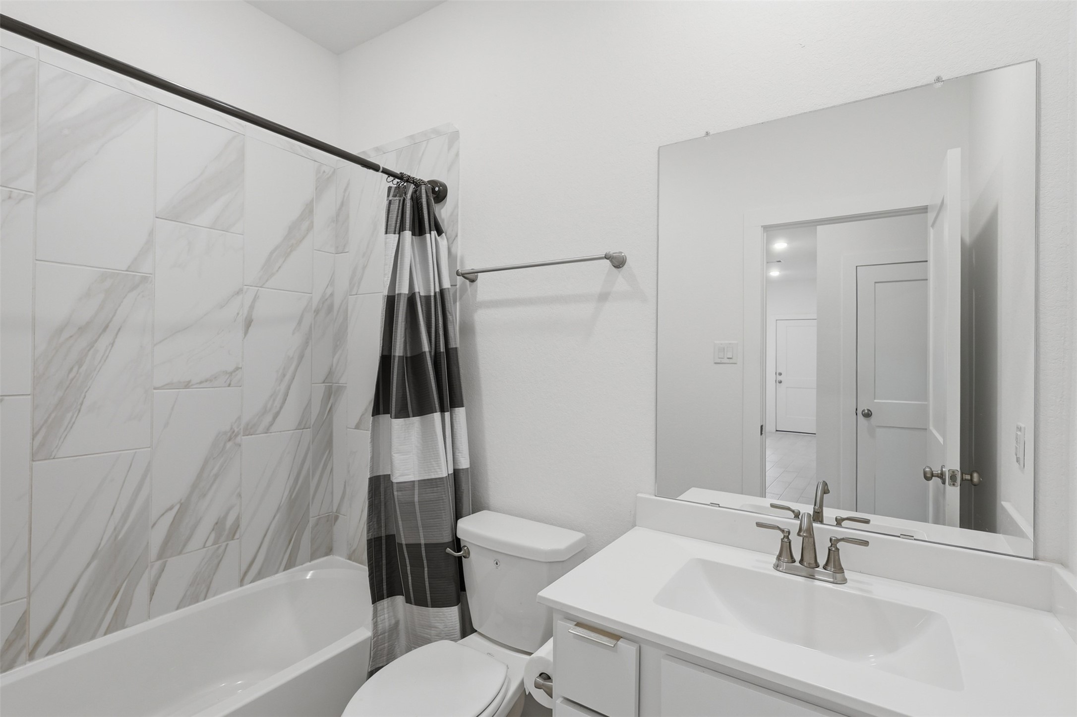 15119 Colorado Bend Park Drive Property Photo 8