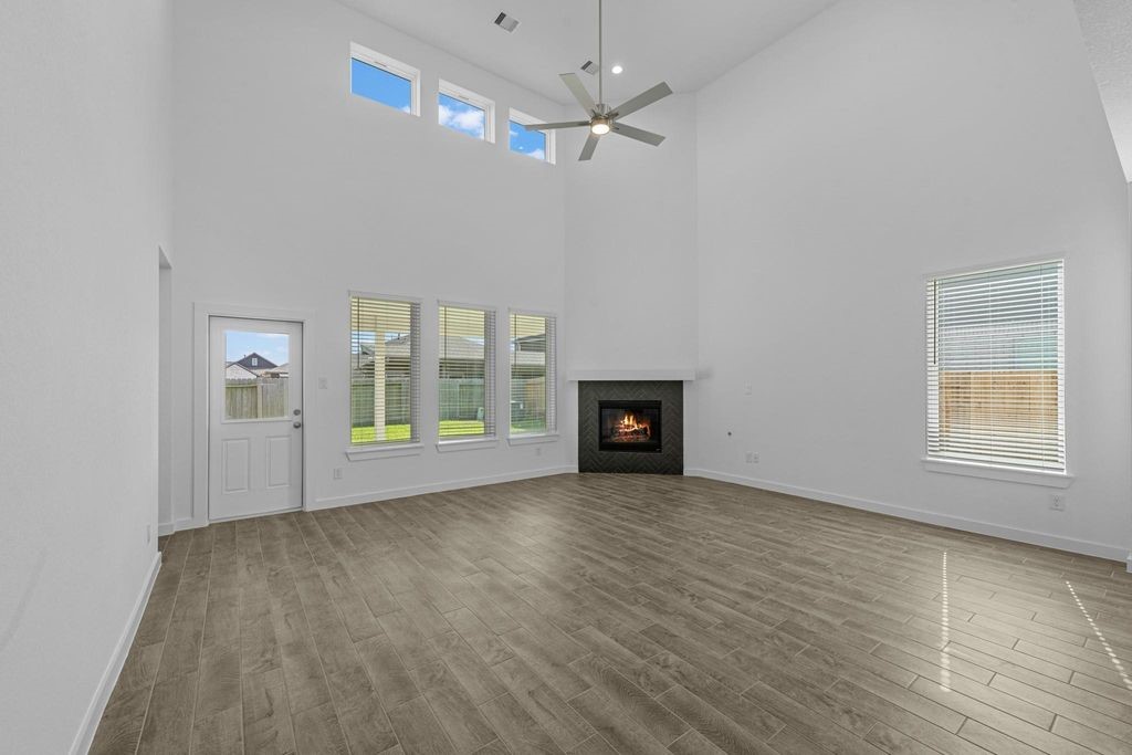 505 Fire Mountain Drive Property Photo 6