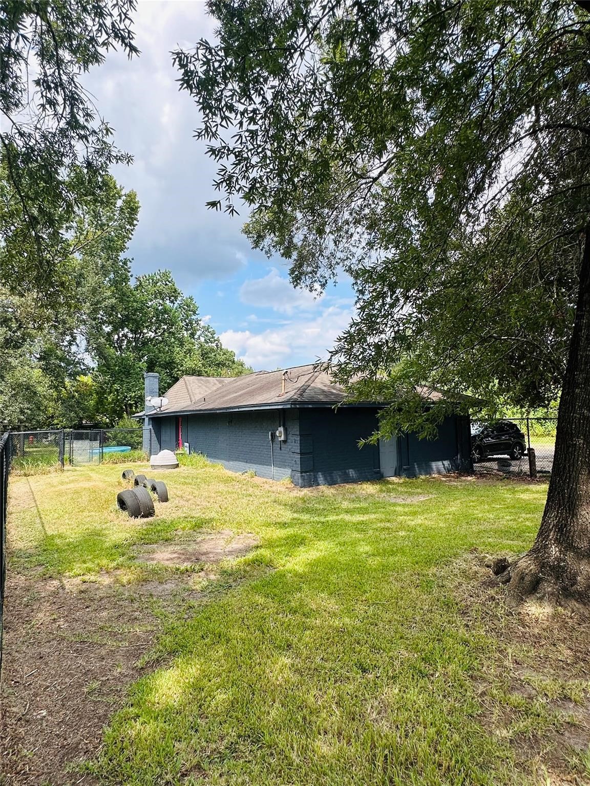 623 Lakeville Drive Property Photo 27